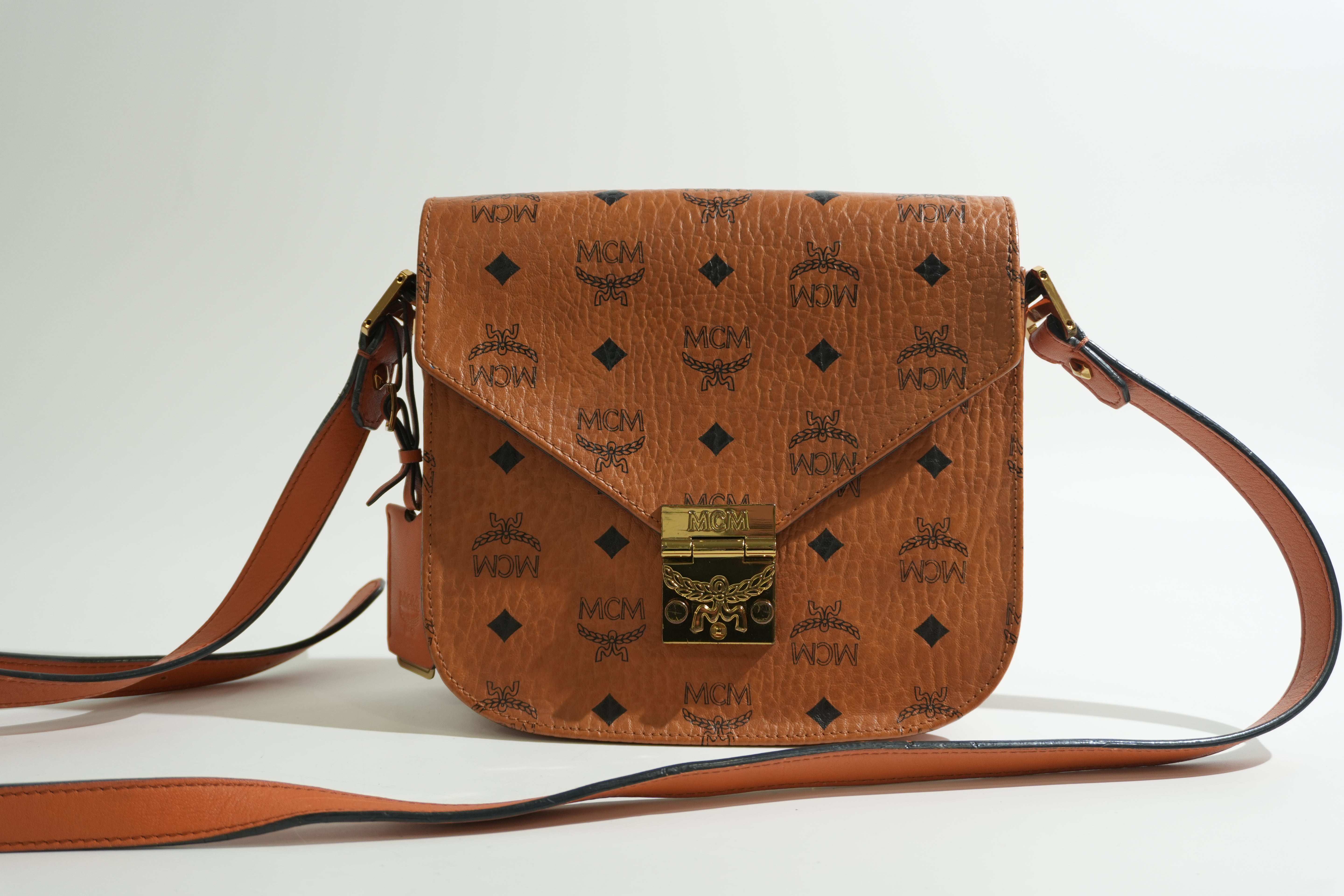 Pre-owned MCM Crossbody Bag Cognac