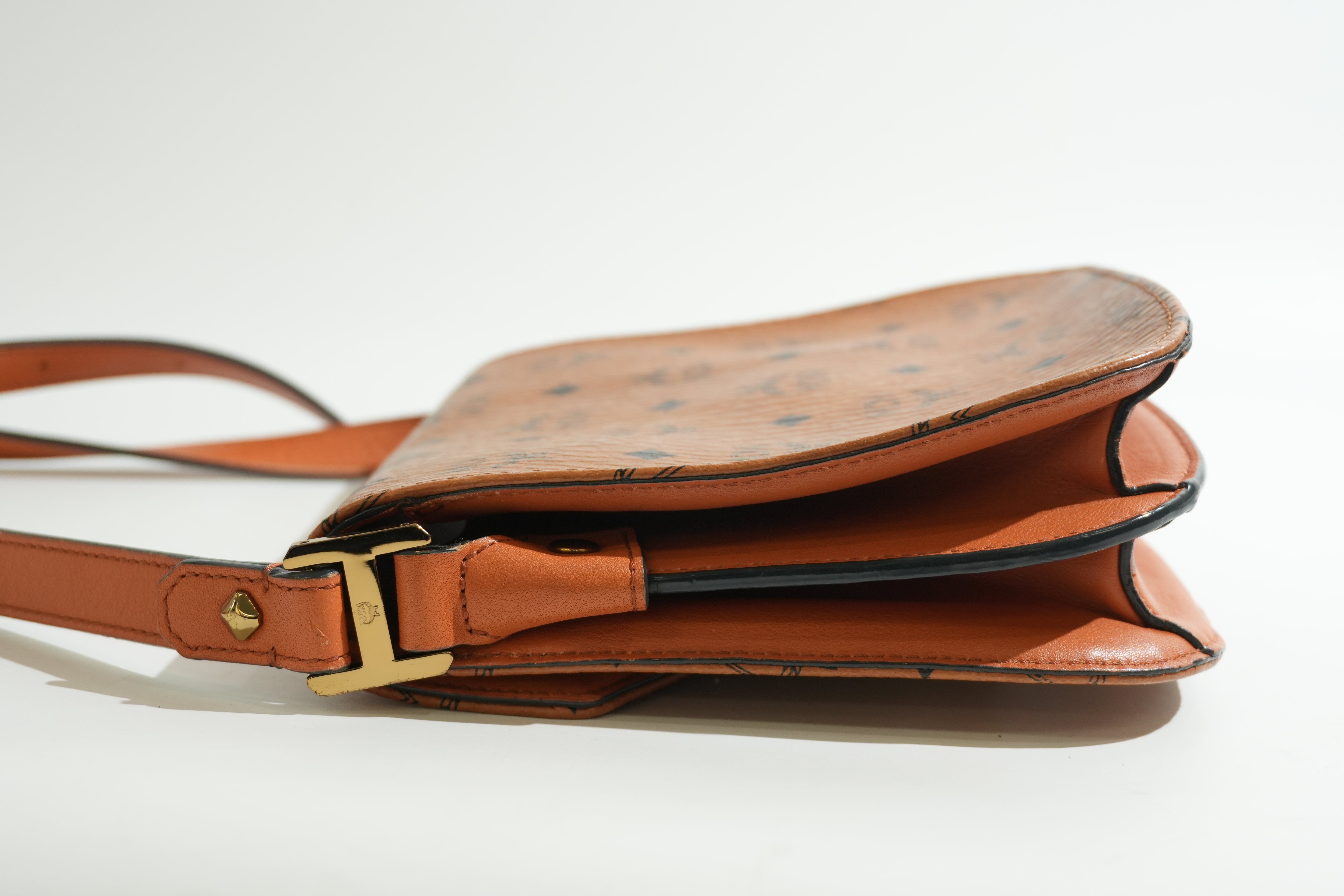 Pre-owned MCM Crossbody Bag Cognac