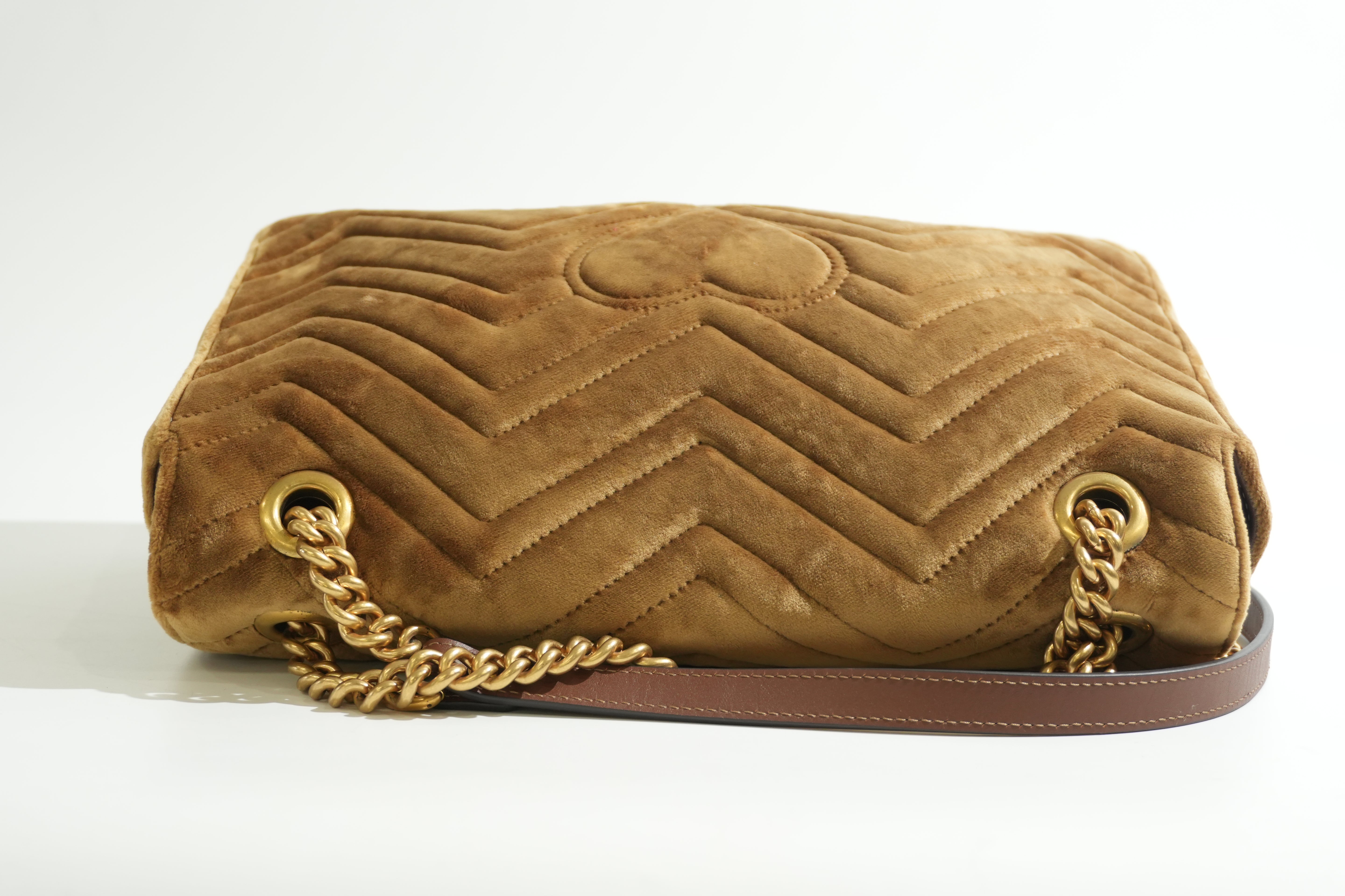 Pre-owned Gucci Velvet Marmont Crossbody Bag Green