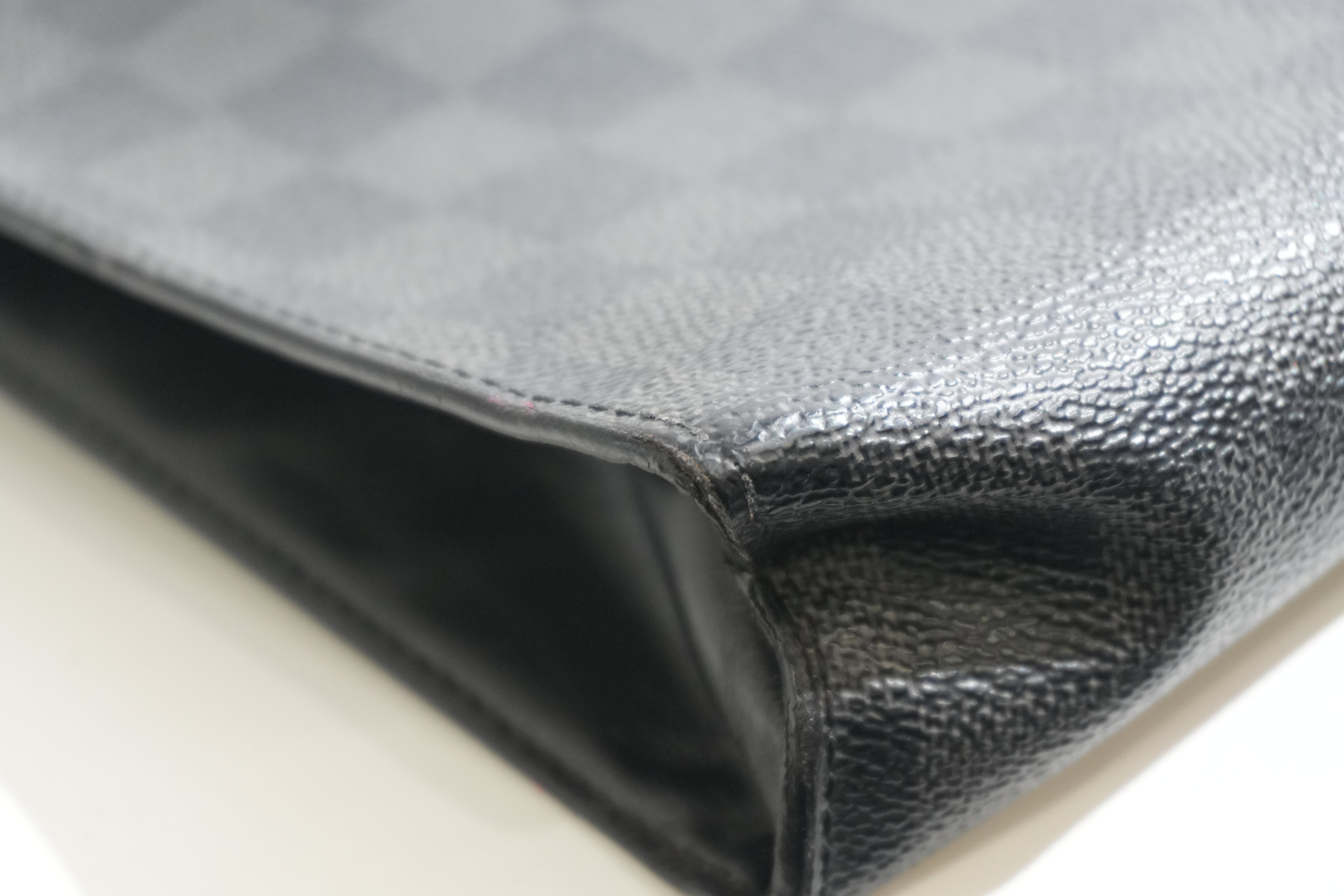 Pre-owned Louis Vuitton Damier Graphite Pochette Voyage MM Clutch Bag