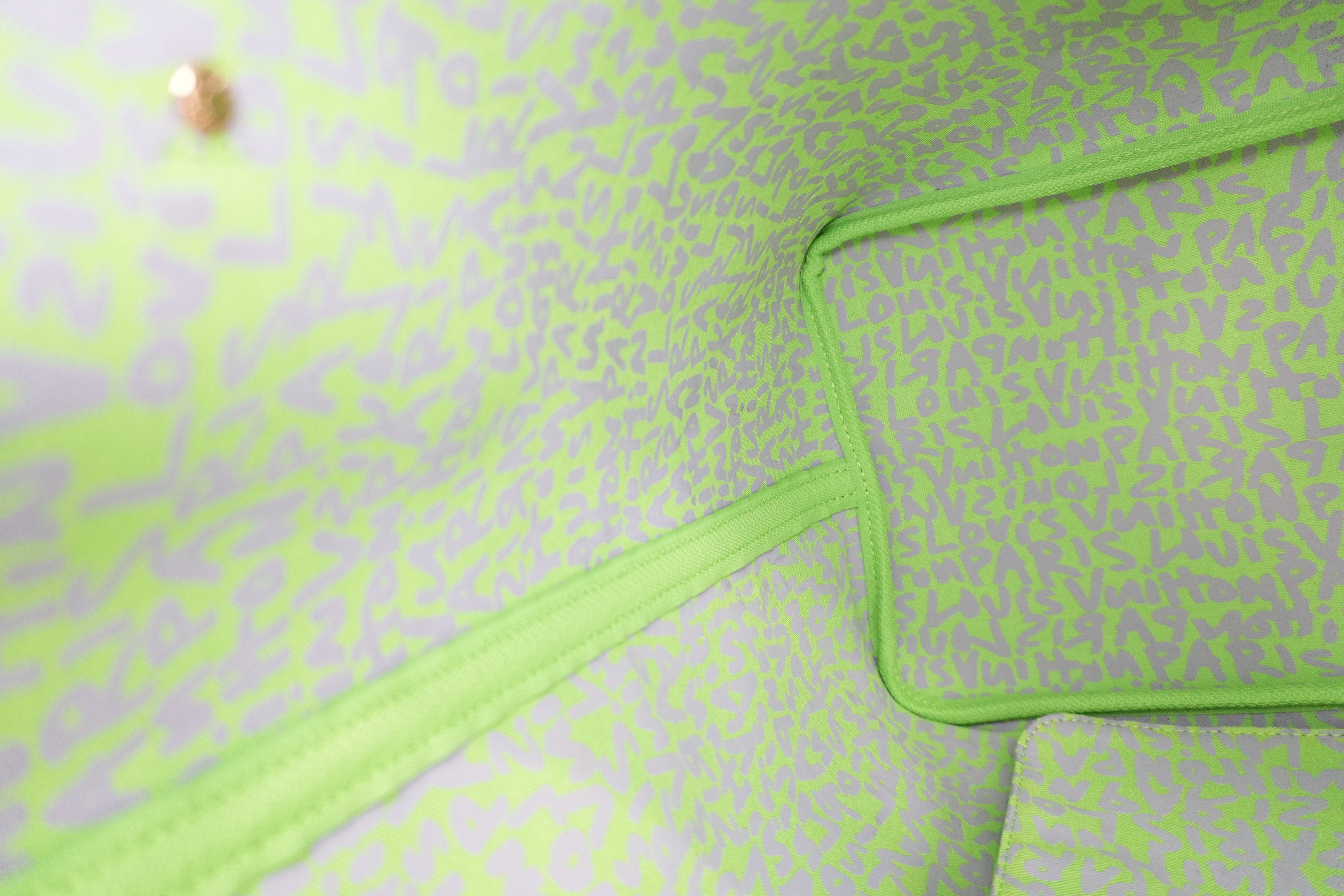 Louis Vuitton Neverfull GM Graffiti Limited Edition Used