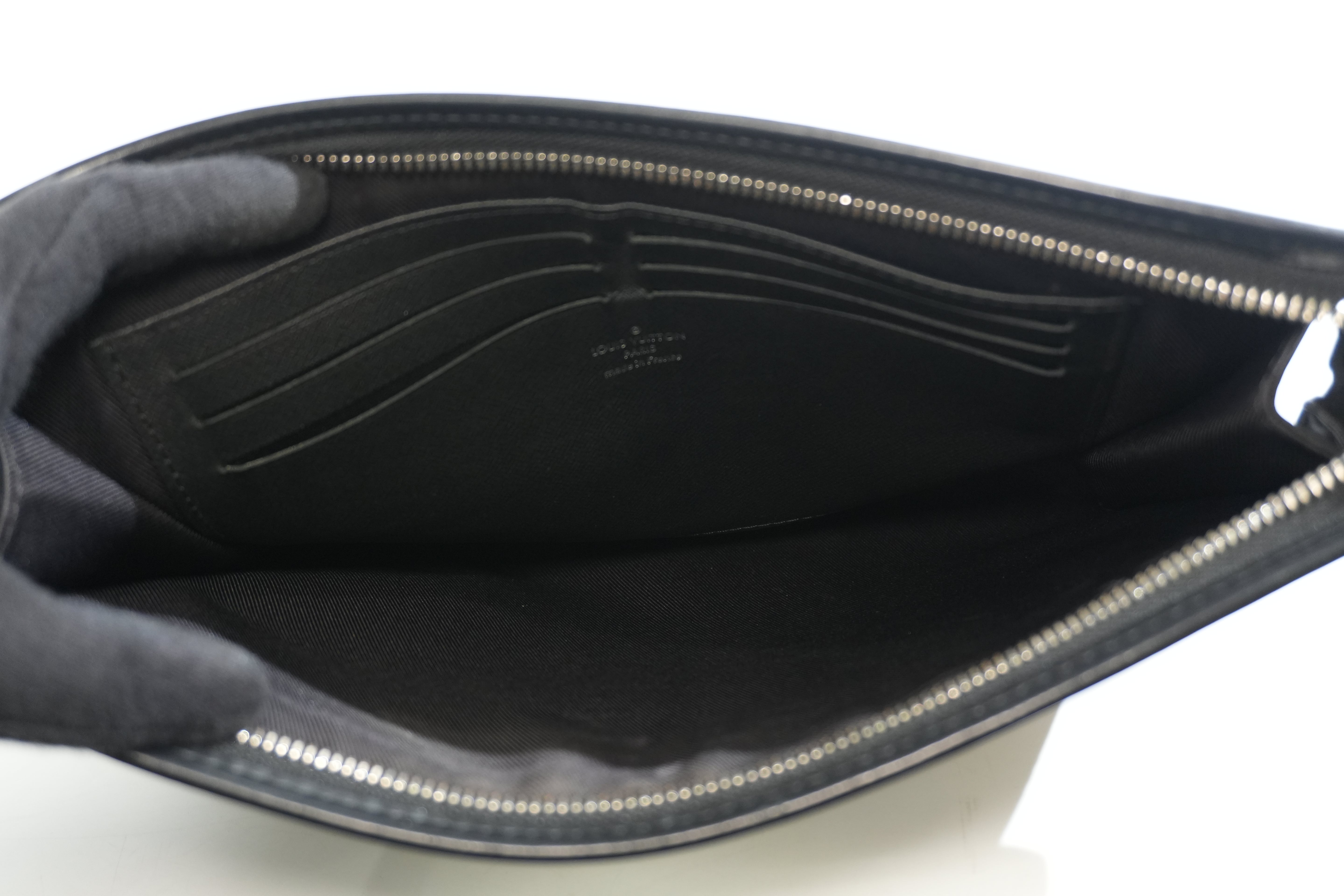 Pre-owned Louis Vuitton Damier Graphite Pochette Voyage MM Clutch Bag