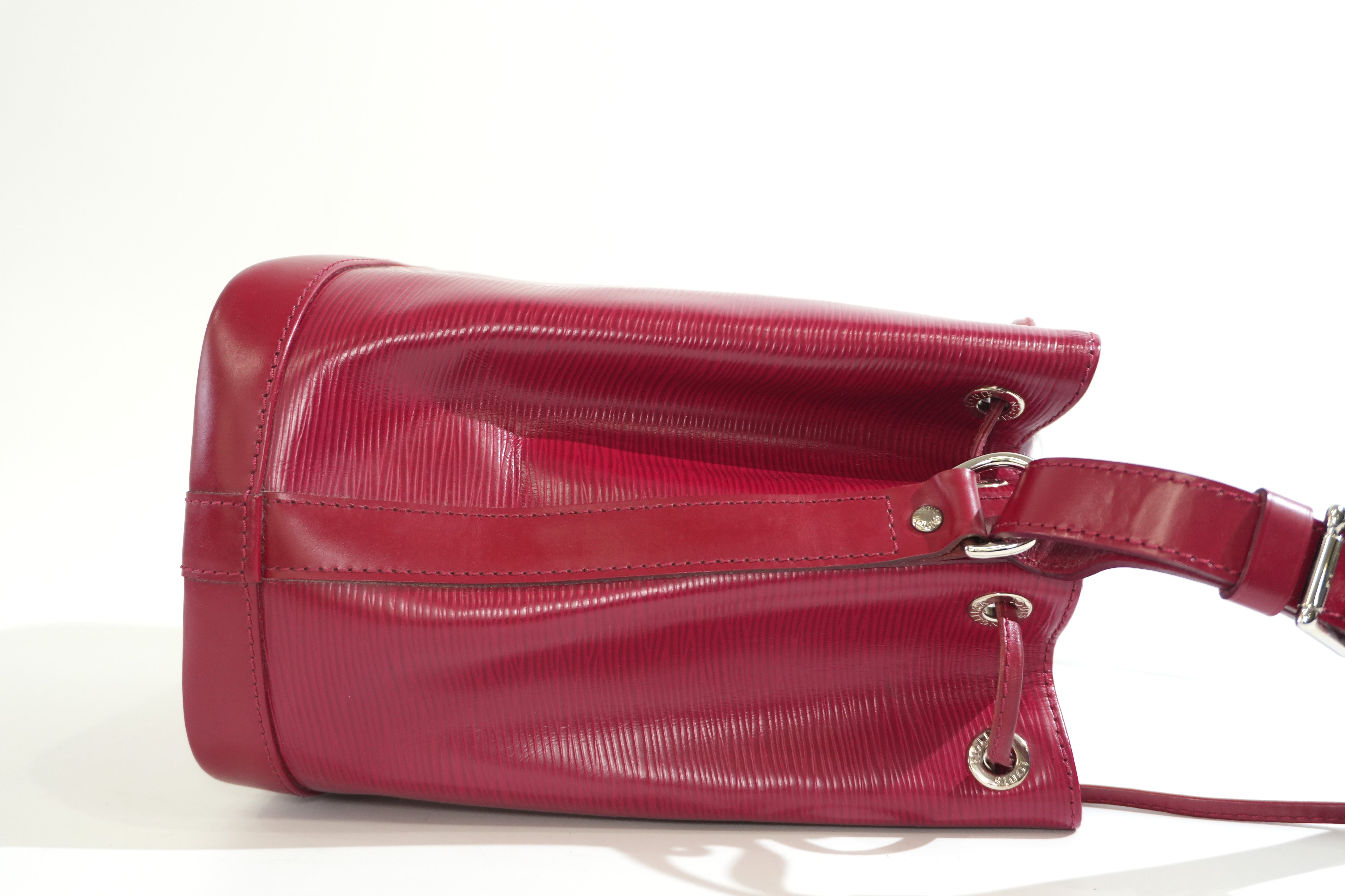 Pre-owned Louis Vuitton Noe BB Shoulder Bag Fuchsia Pink