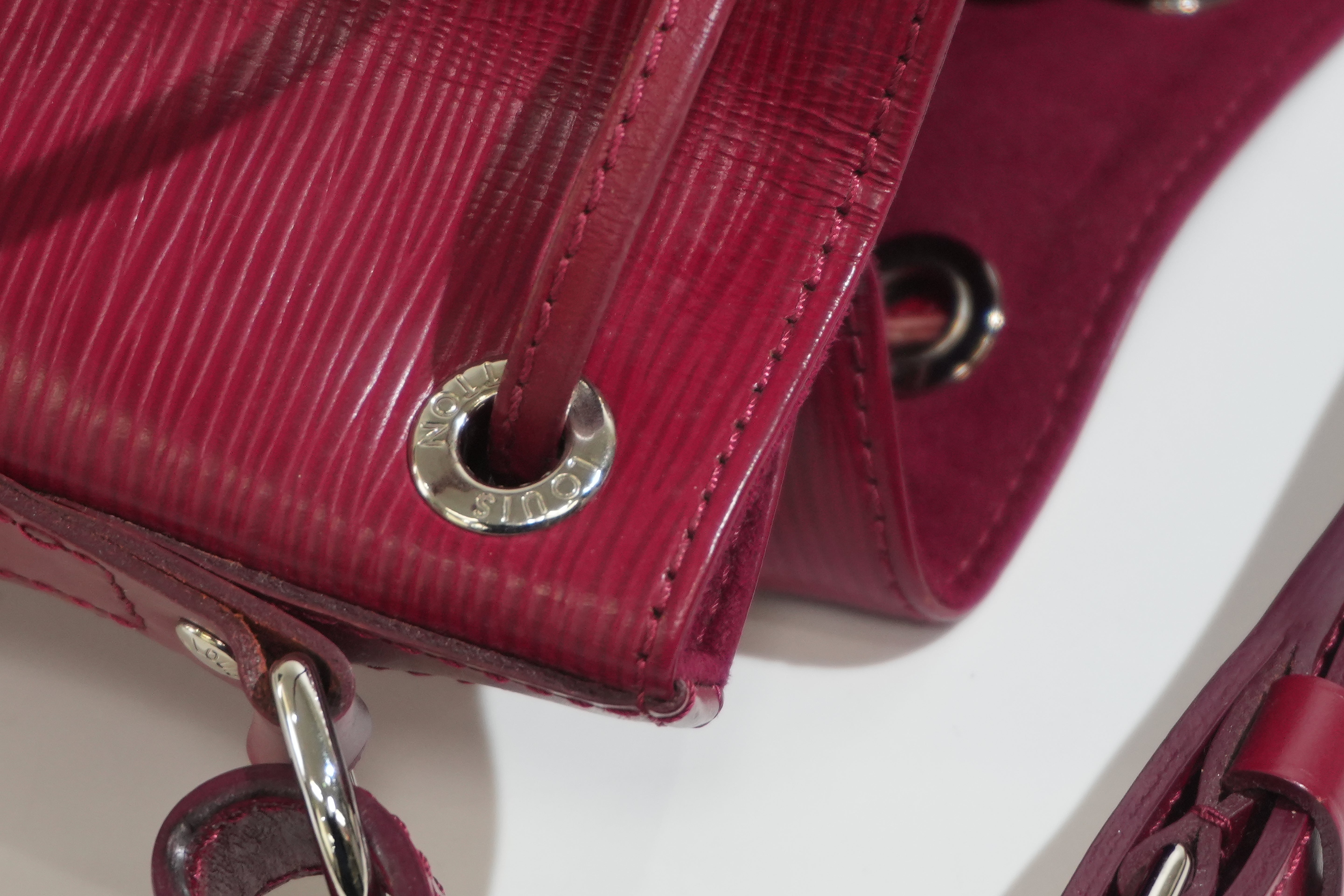 Pre-owned Louis Vuitton Noe BB Shoulder Bag Fuchsia Pink
