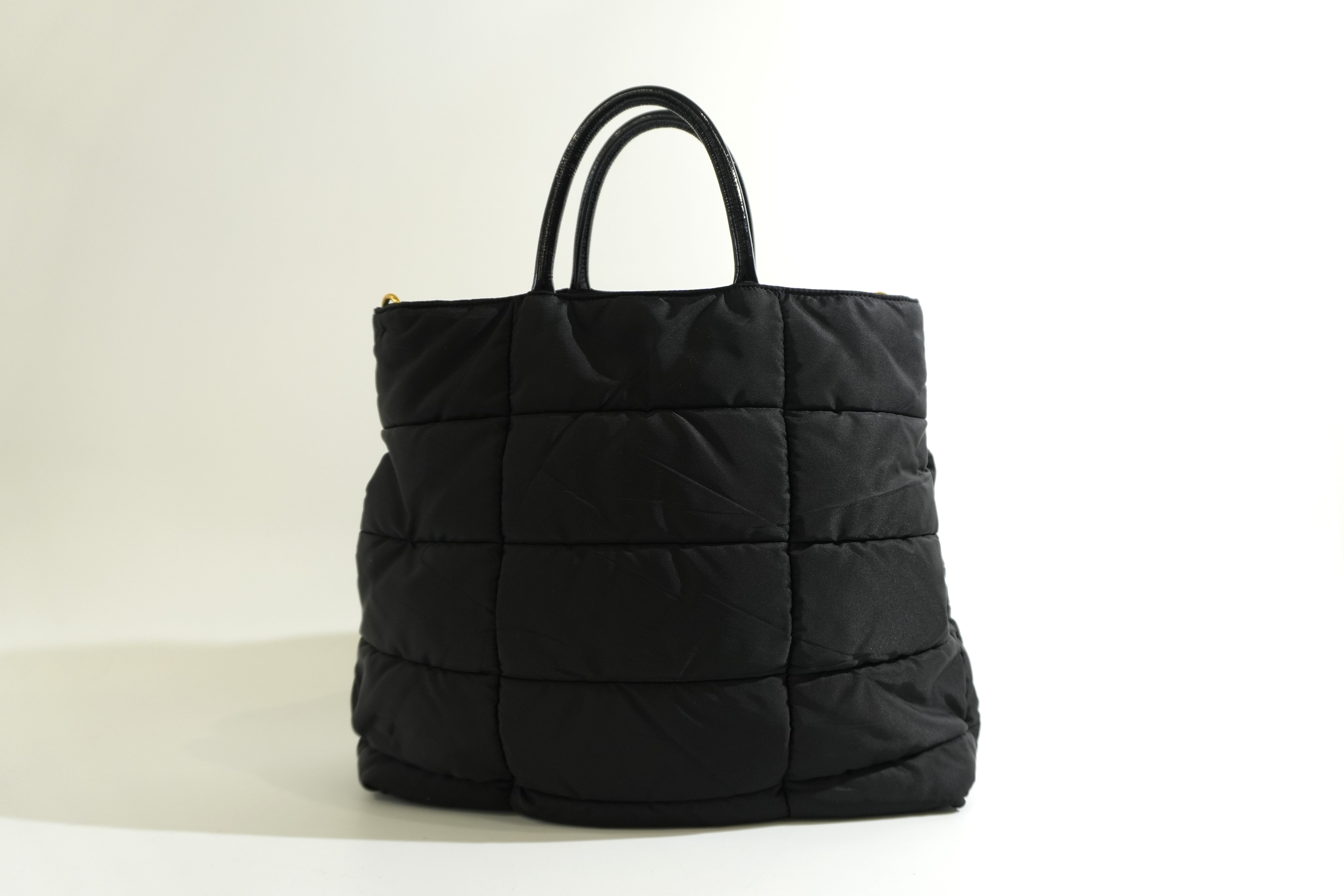 Pre-owned Prada Quilted Handbag Black