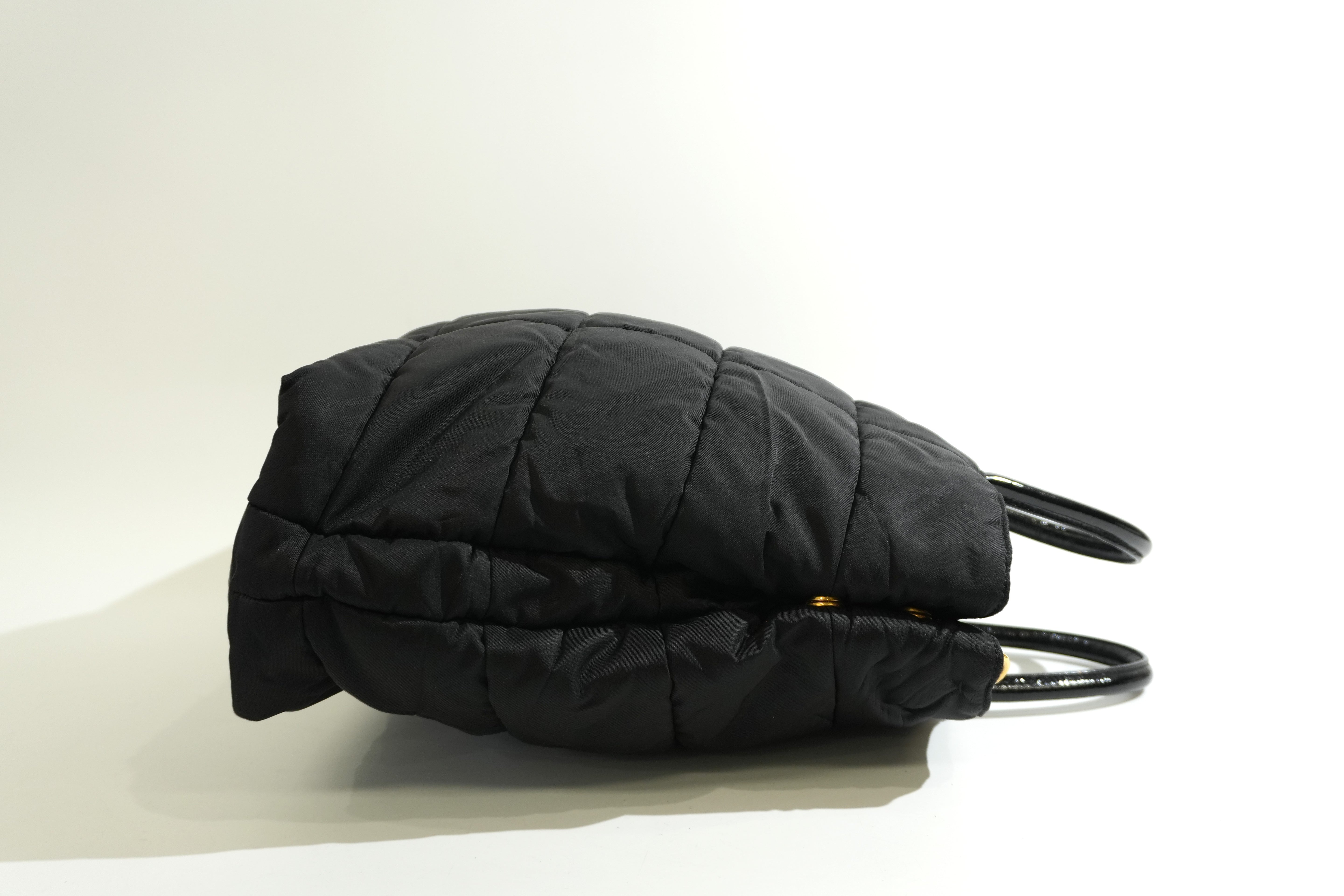 Pre-owned Prada Quilted Handbag Black