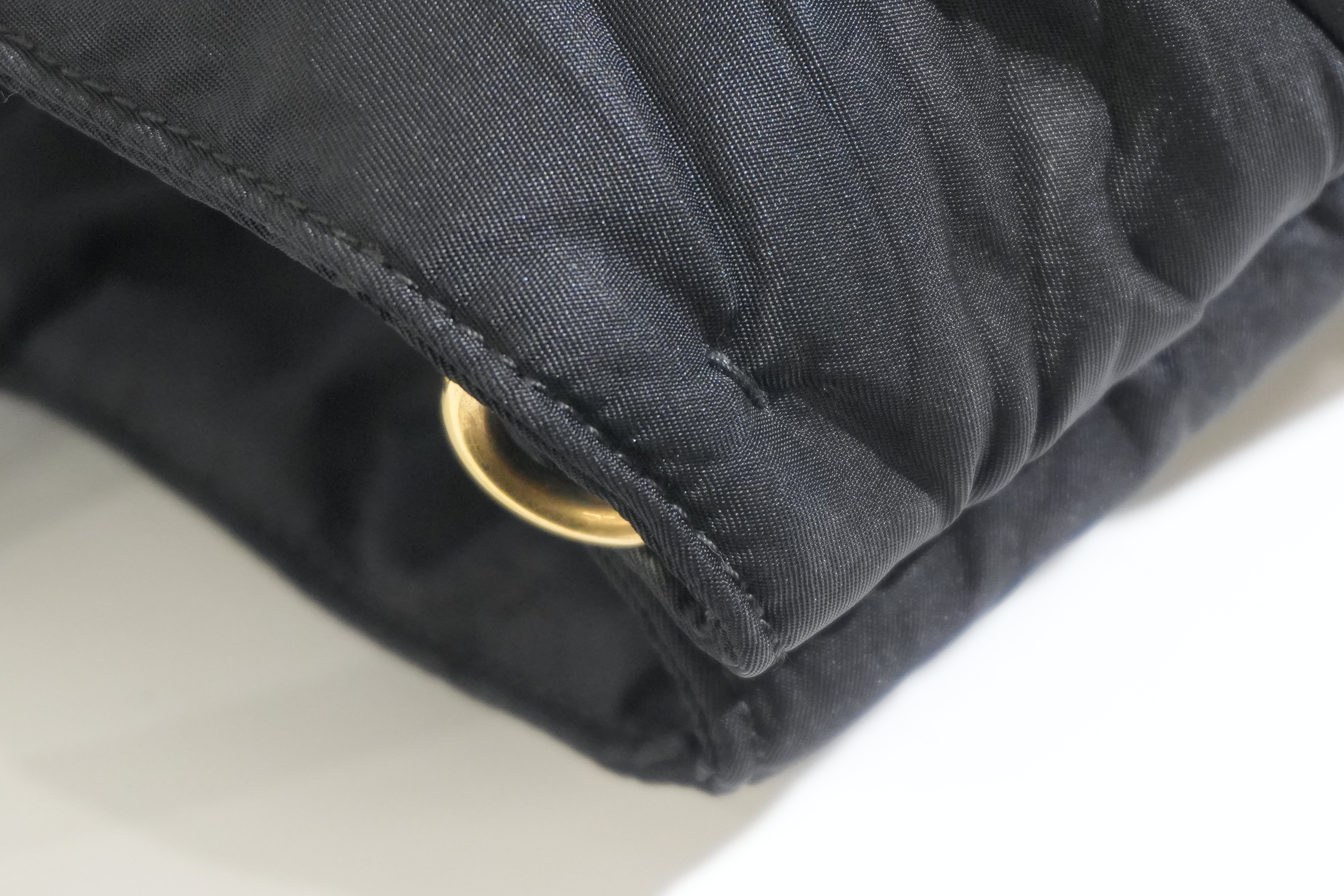 Pre-owned Prada Quilted Handbag Black
