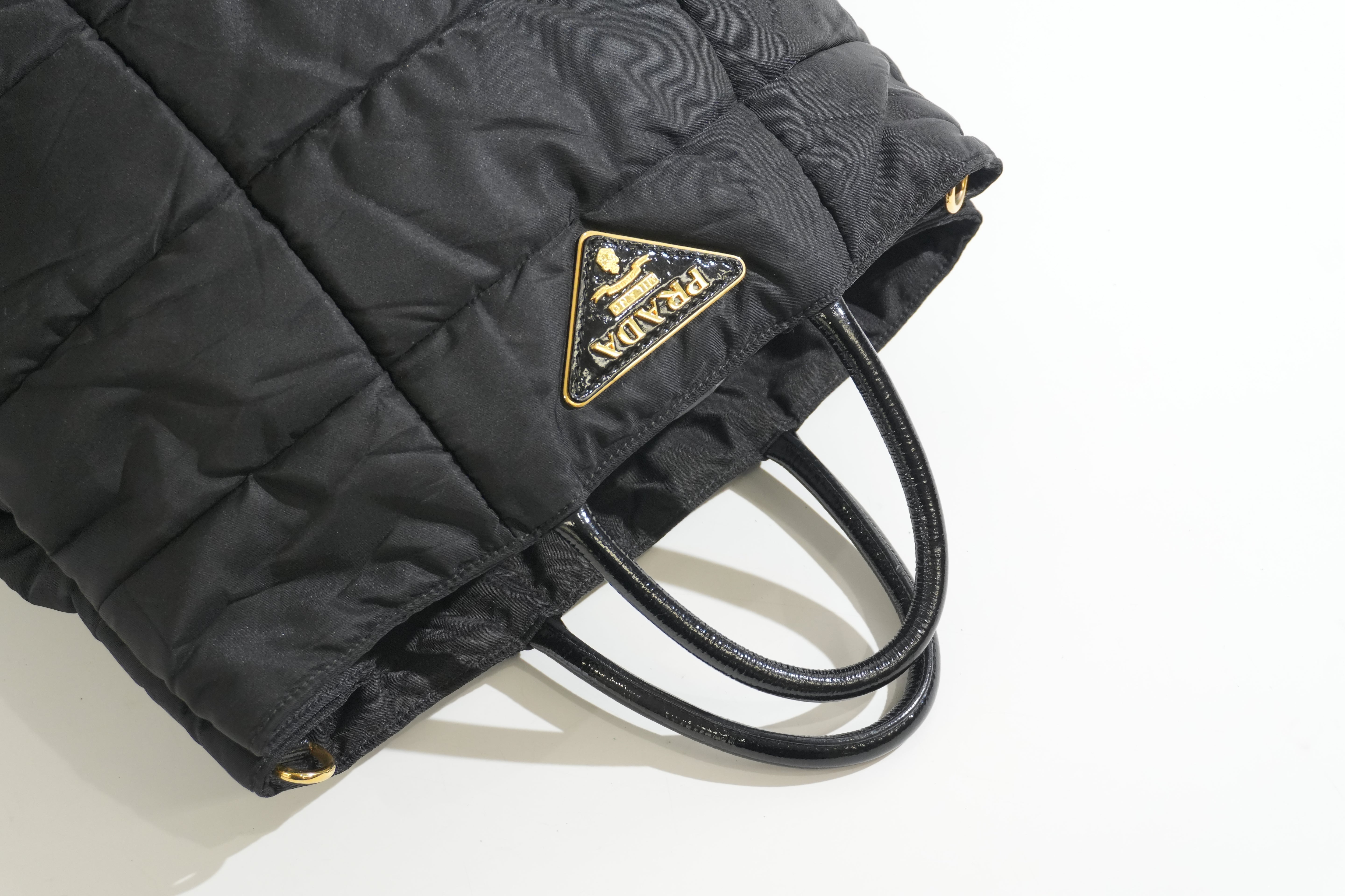 Pre-owned Prada Quilted Handbag Black