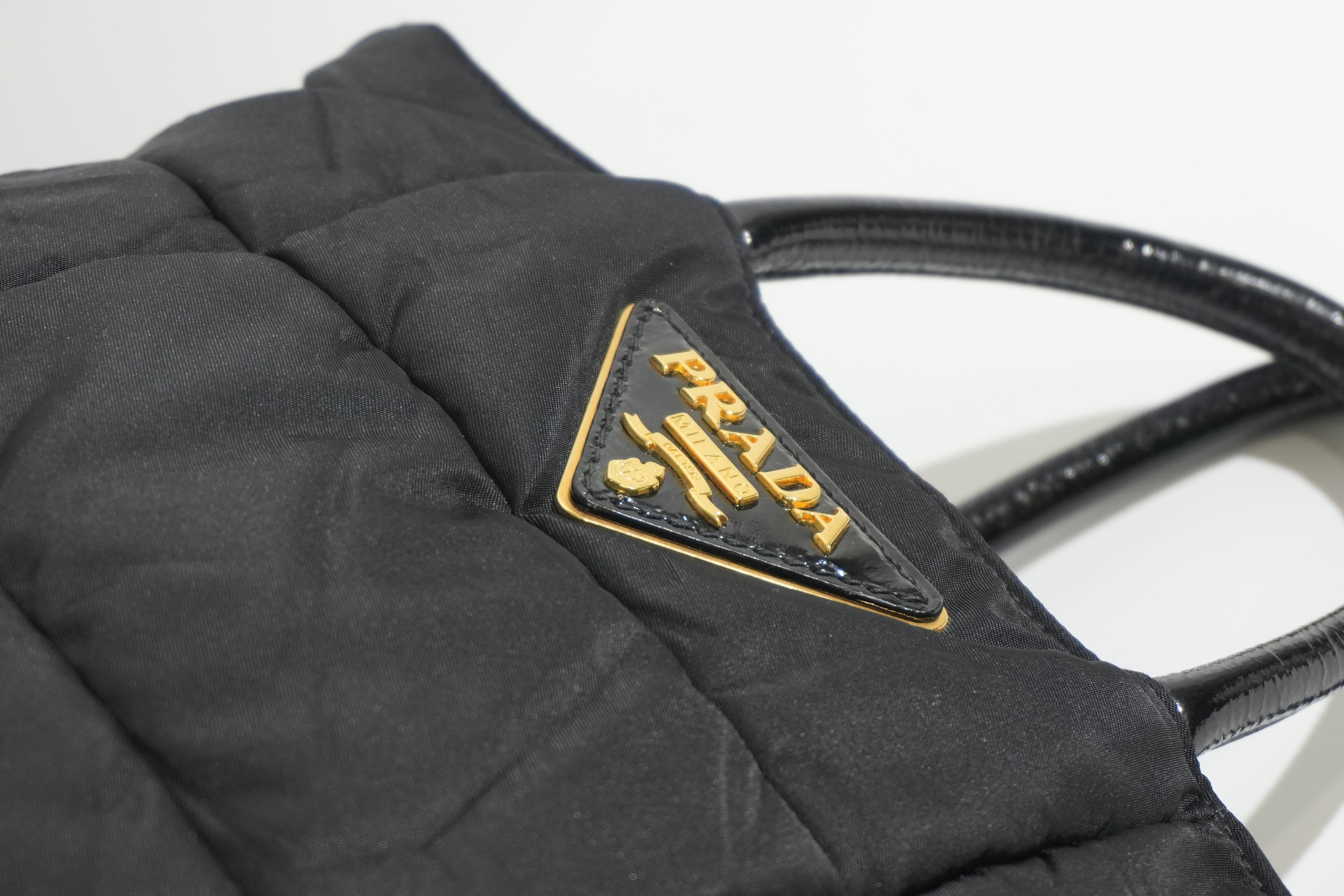 Pre-owned Prada Quilted Handbag Black
