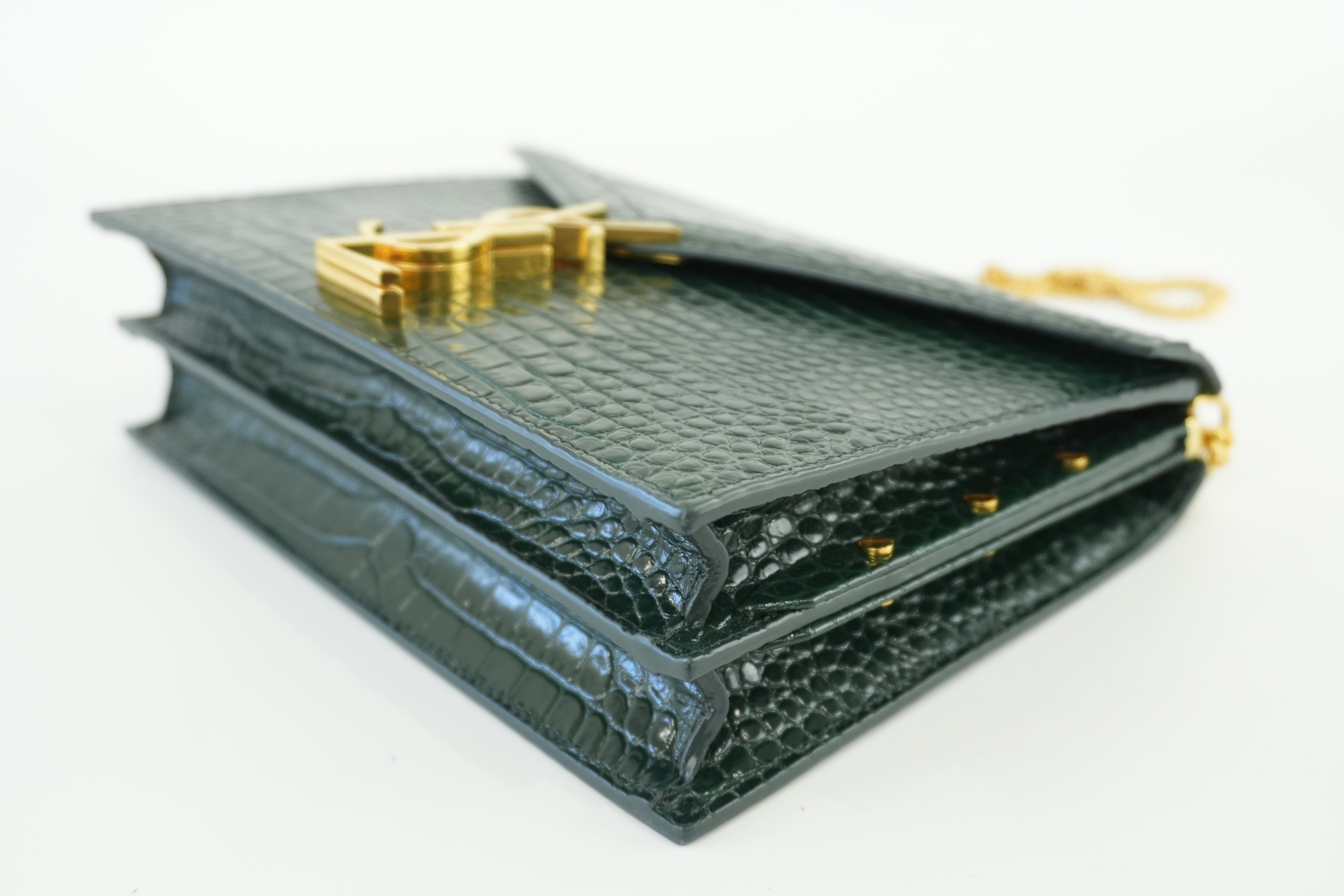 Saint Laurent Cassandra Medium in Croc-Embossed Leather with Chain Strap Used