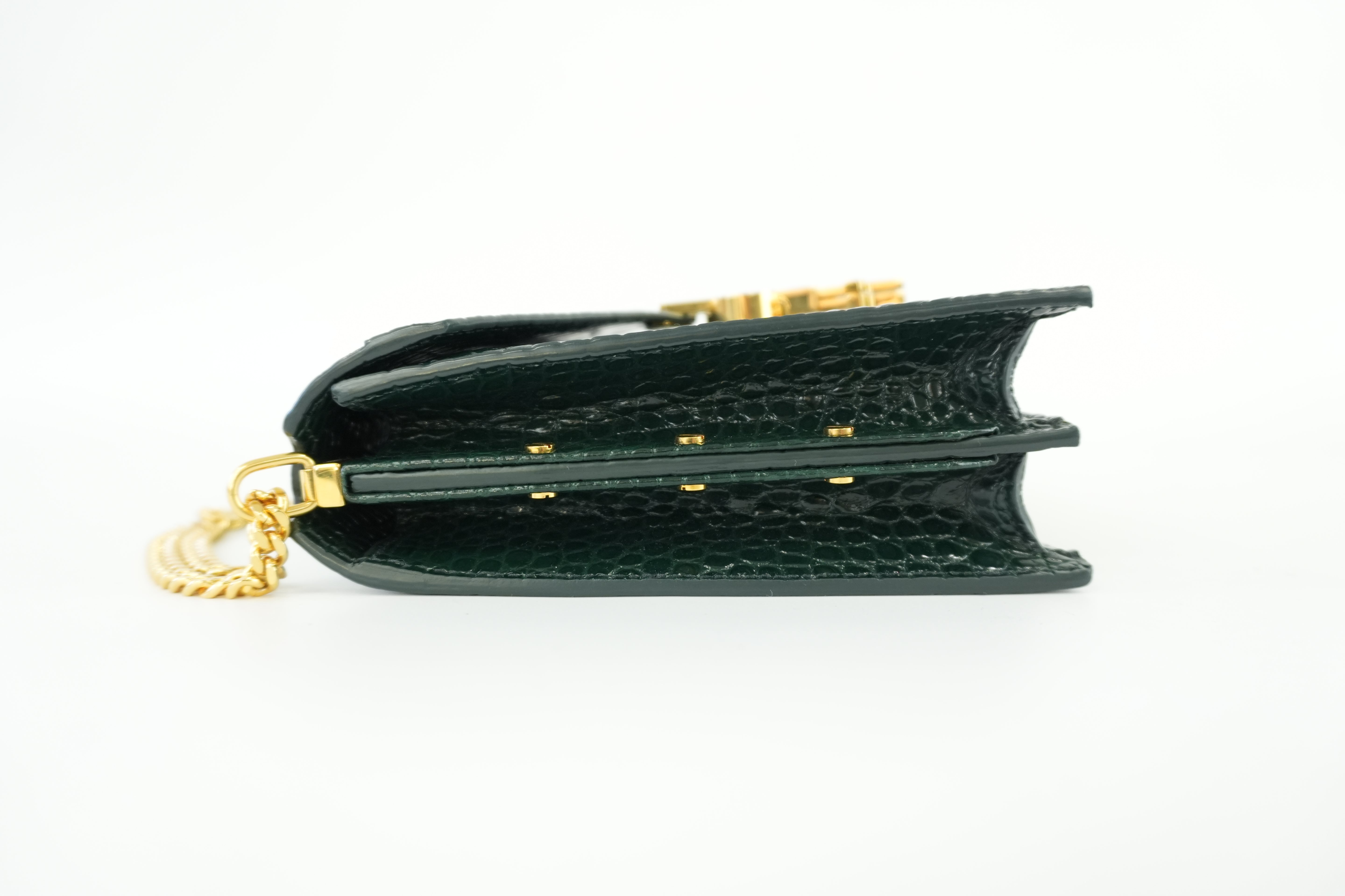 Saint Laurent Cassandra Medium in Croc-Embossed Leather with Chain Strap Used