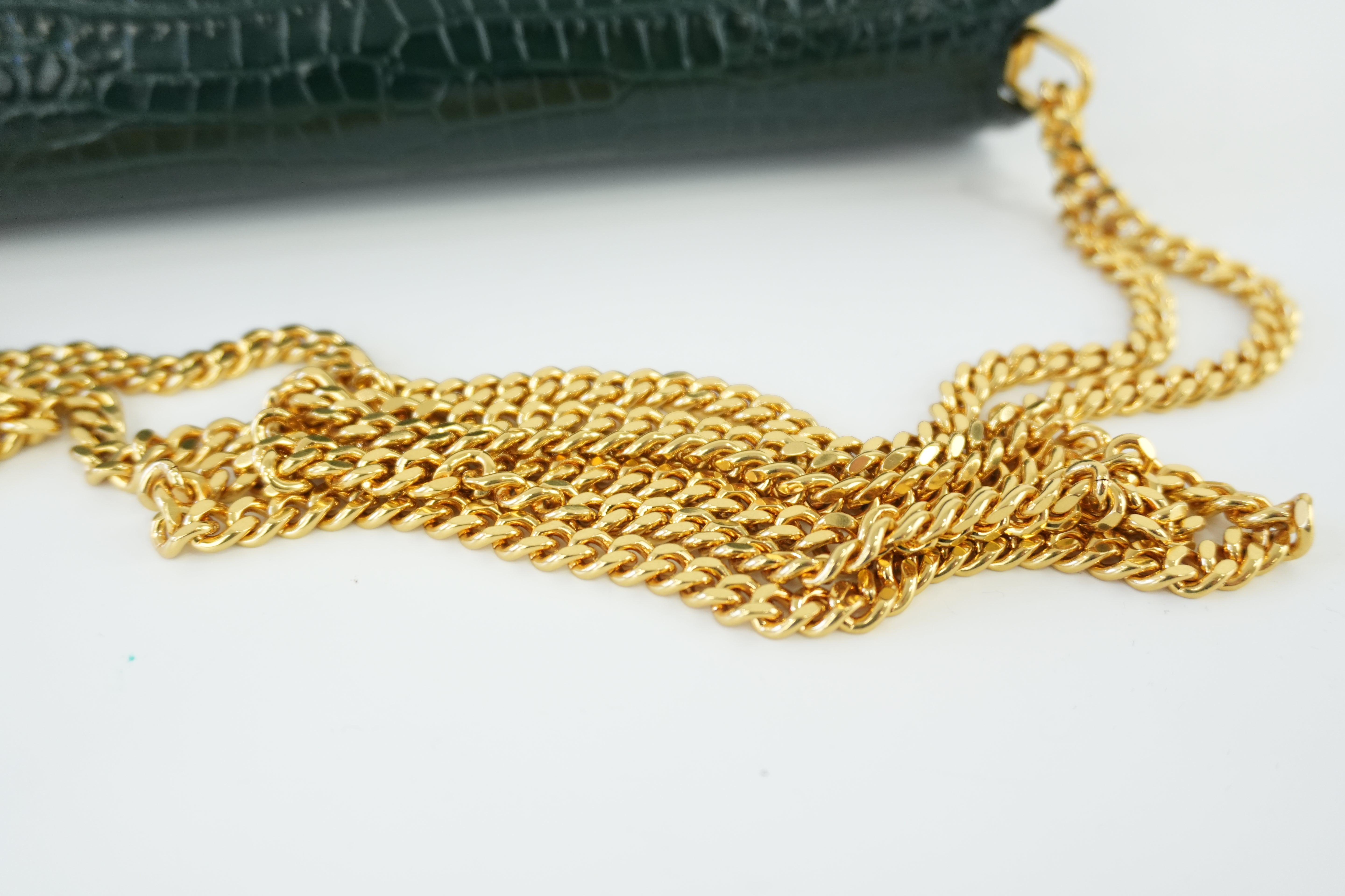 Saint Laurent Cassandra Medium in Croc-Embossed Leather with Chain Strap Used