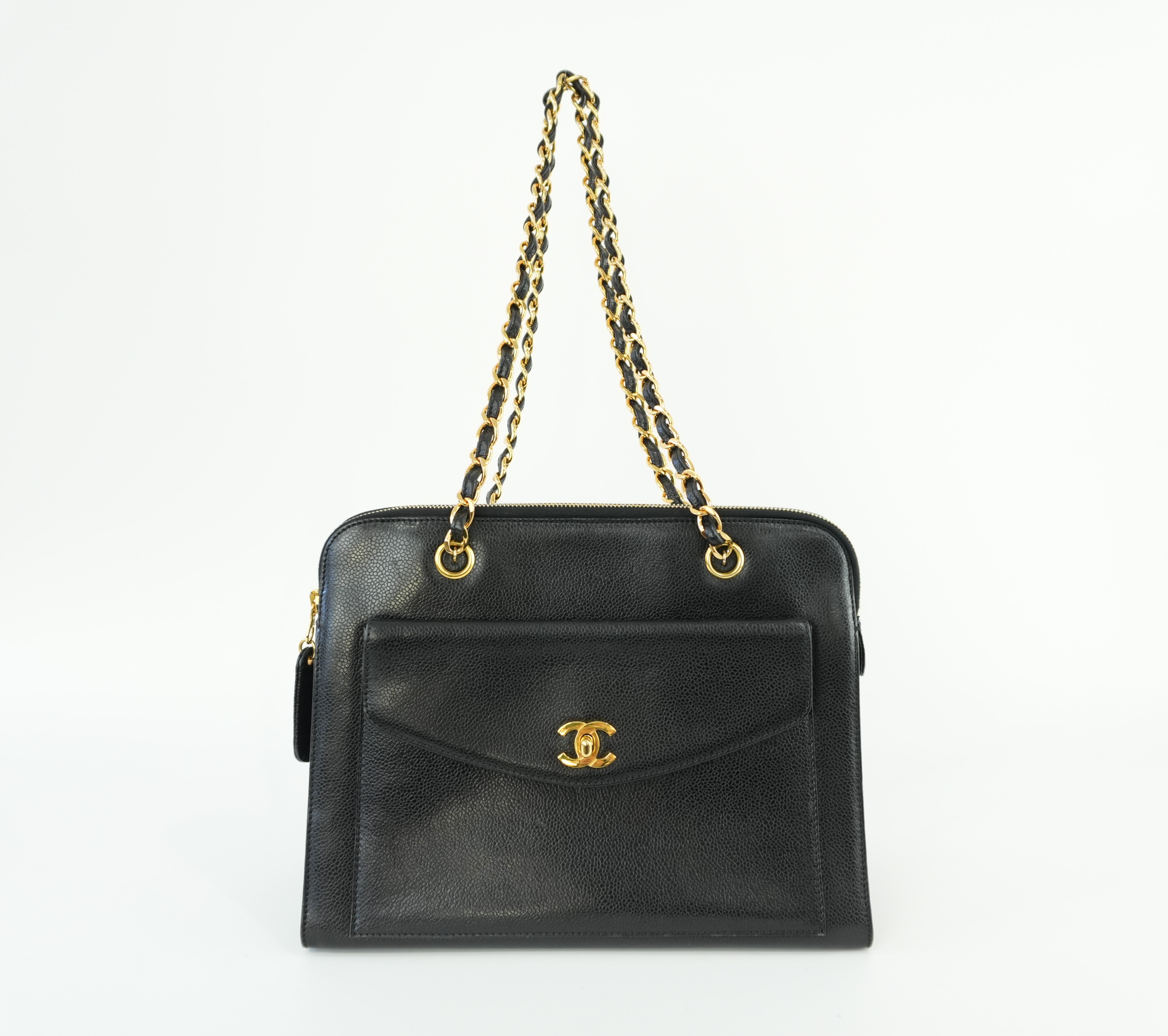 Chanel Chain Shoulder Bag Black Caviar Used