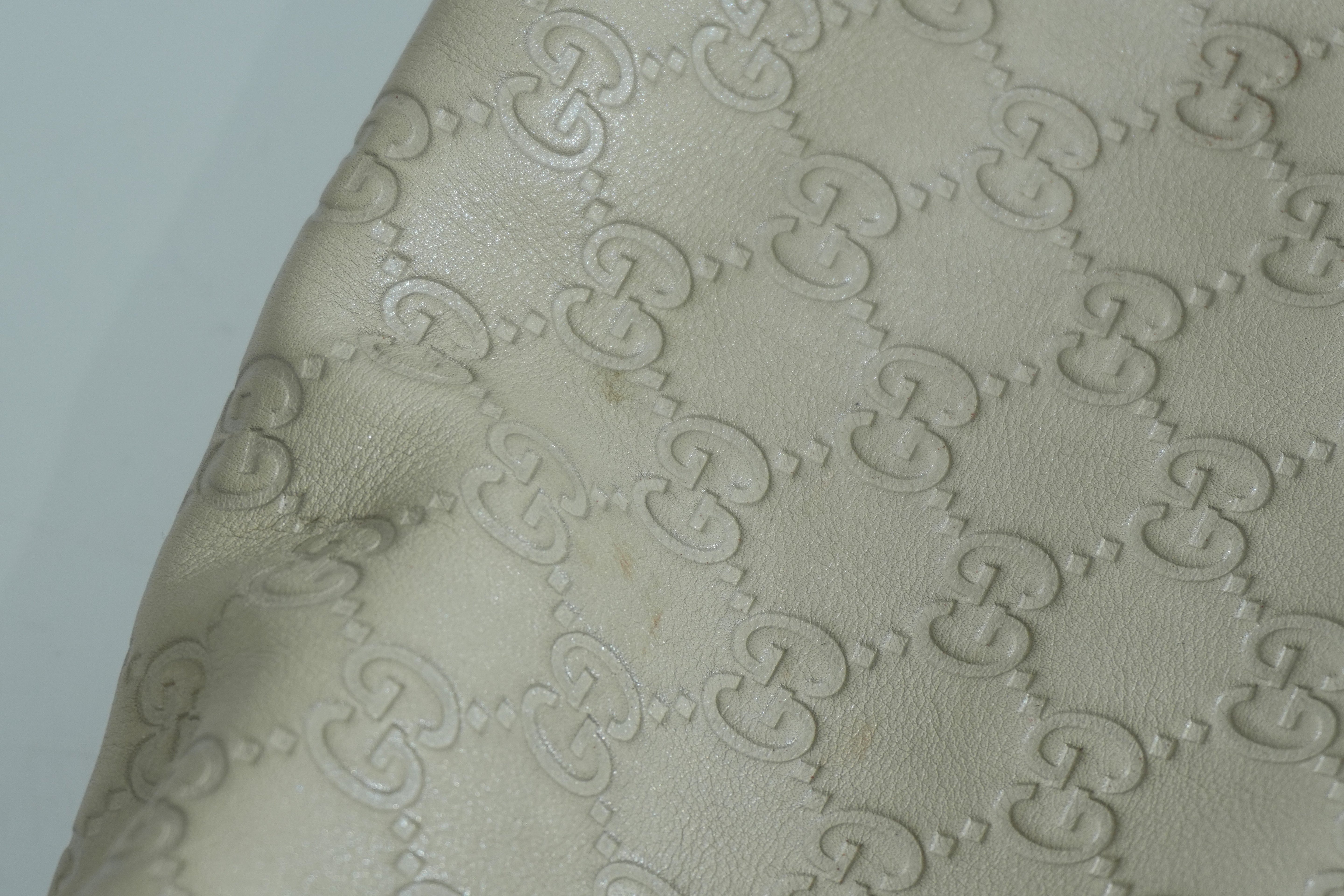 Pre-owned Gucci Guccisima Icon Bit Tote Bag Ivory