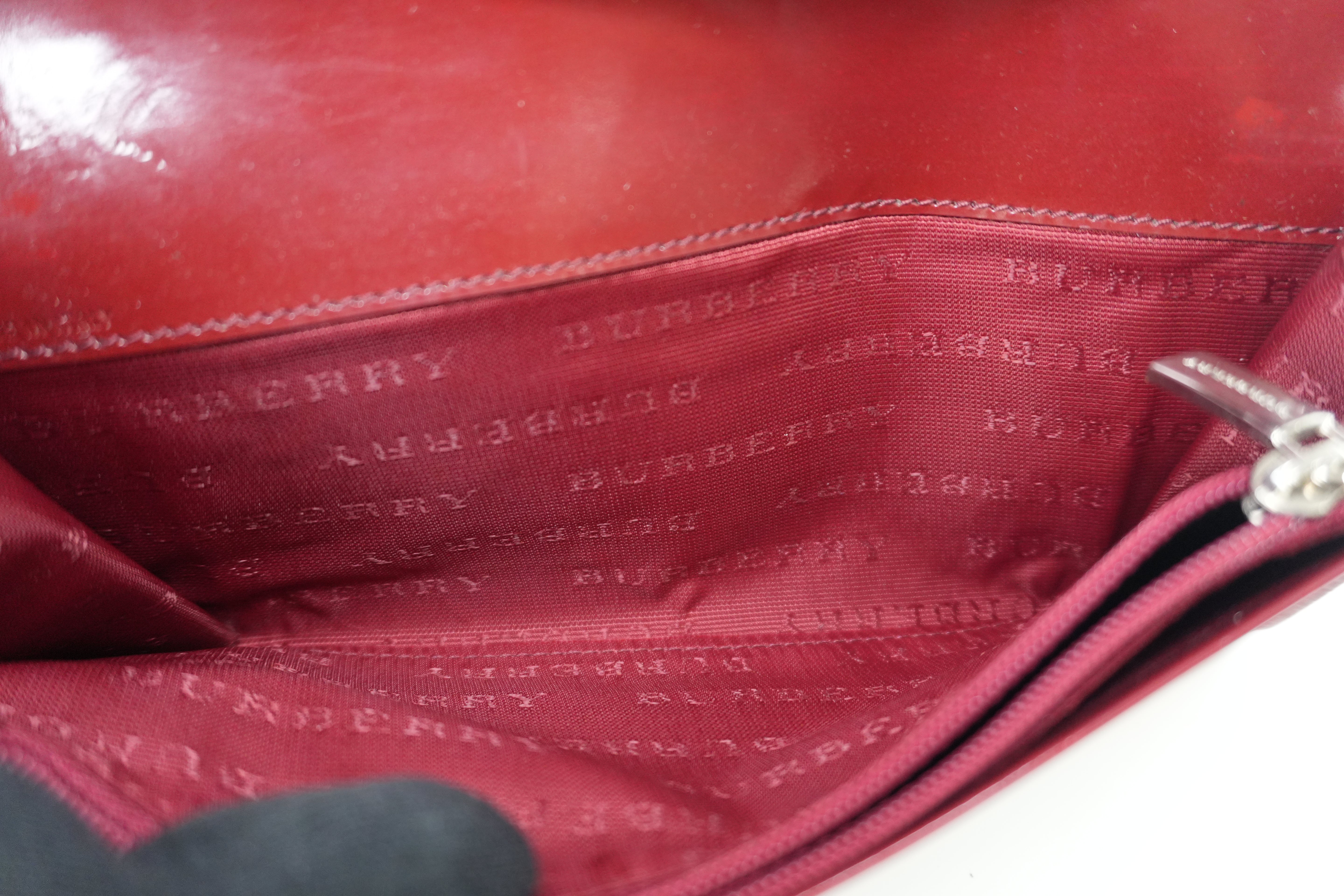 Burberry Wallet Burgundy Used