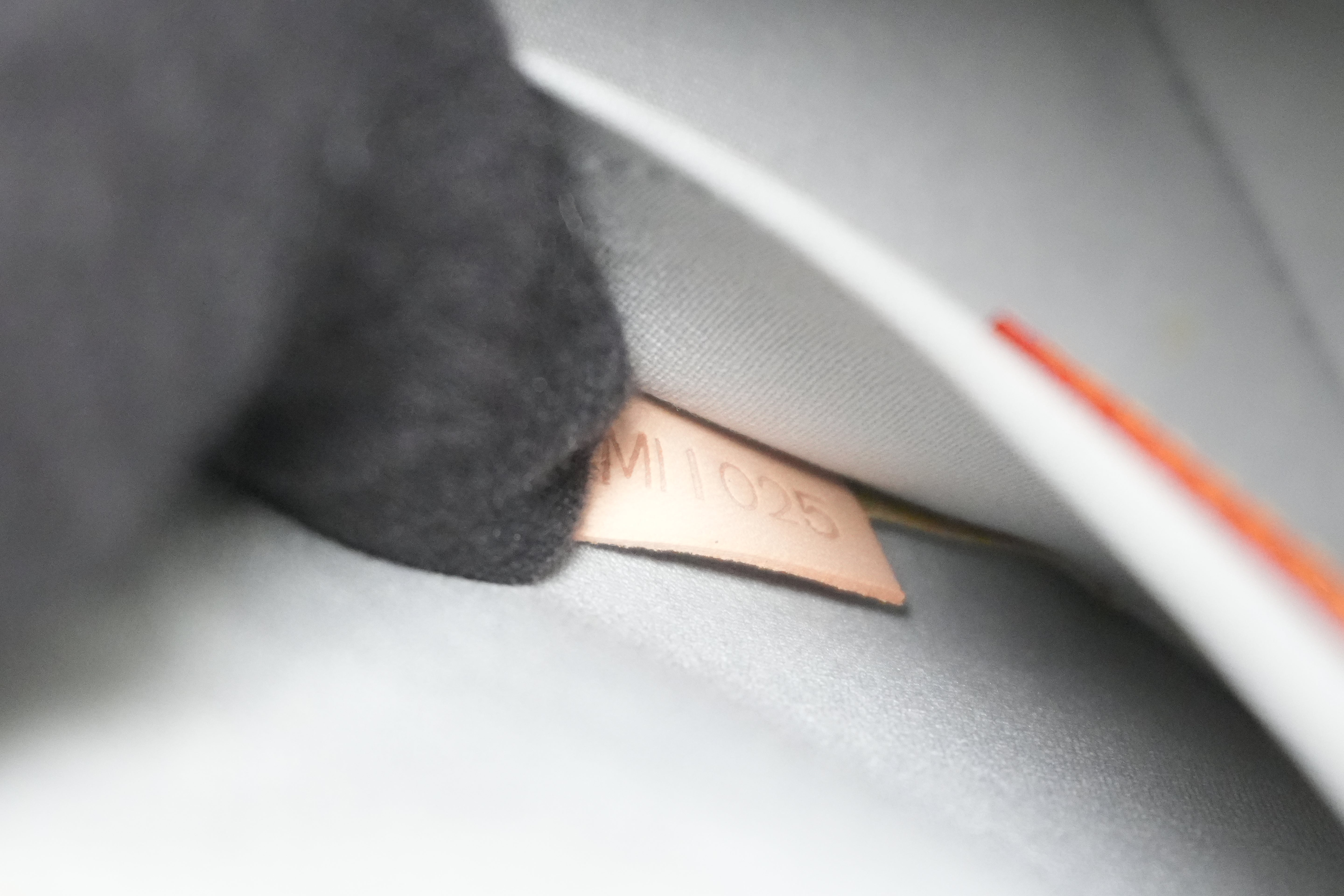 Pre-owned Louis Vuitton Vernis Minna Street Crossbody Bag Yellow