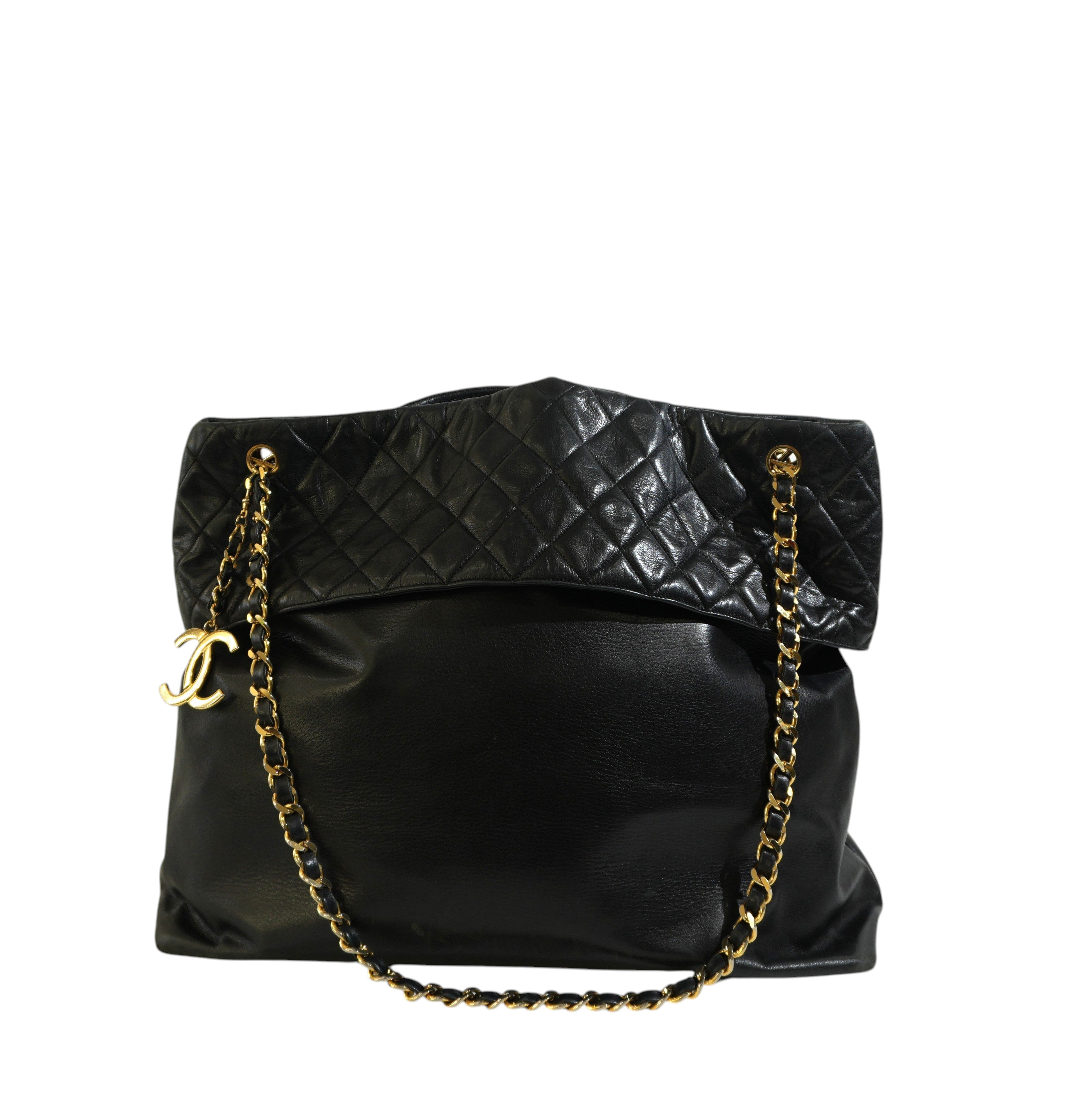 Pre-owned Chanel Lambskin Leather Huge Chain Tote Bag Black