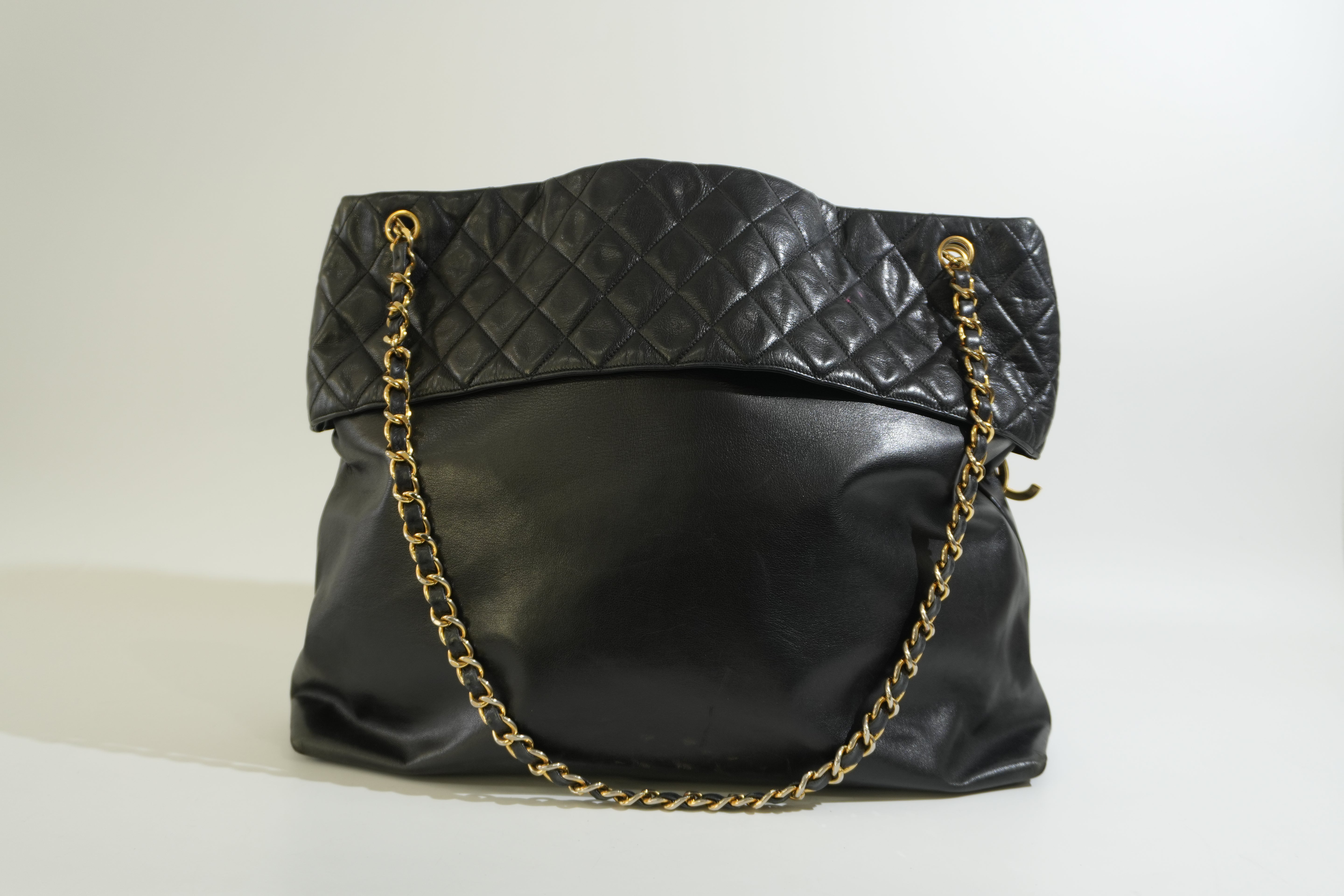 Pre-owned Chanel Lambskin Leather Huge Chain Tote Bag Black