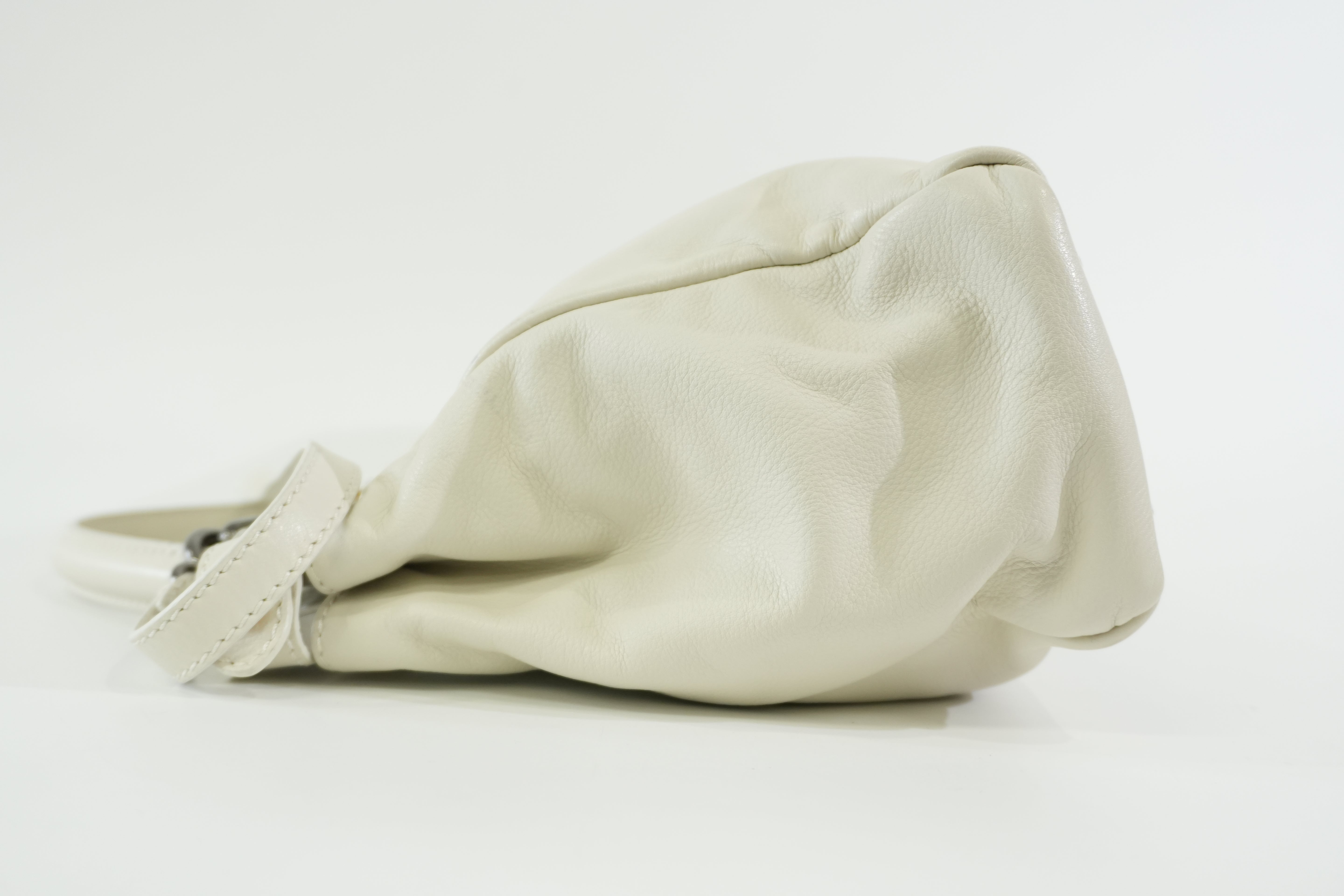 Pre-owned Fendi Peek a Boo Shoulder Bag White