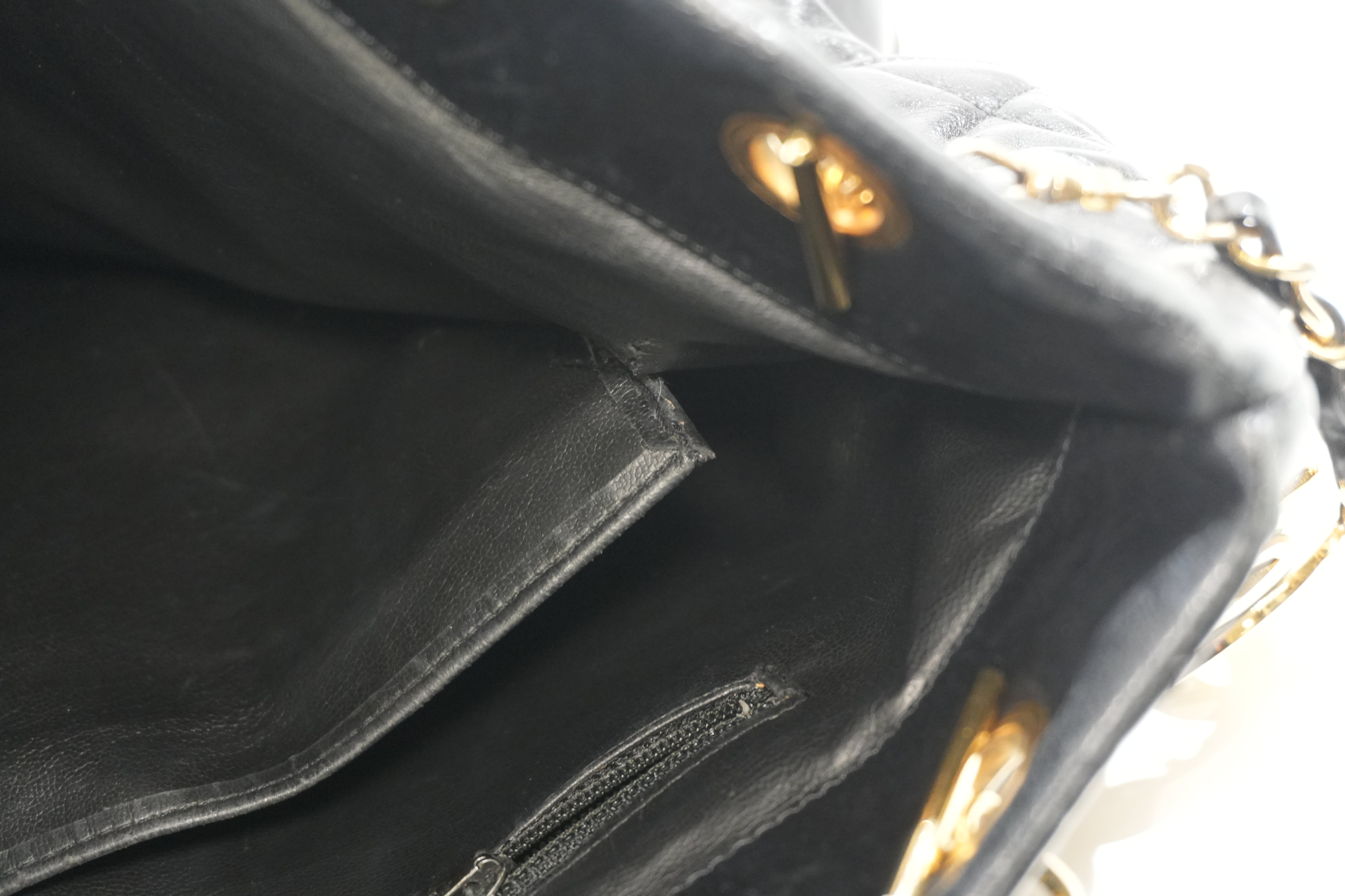 Pre-owned Chanel Lambskin Leather Huge Chain Tote Bag Black
