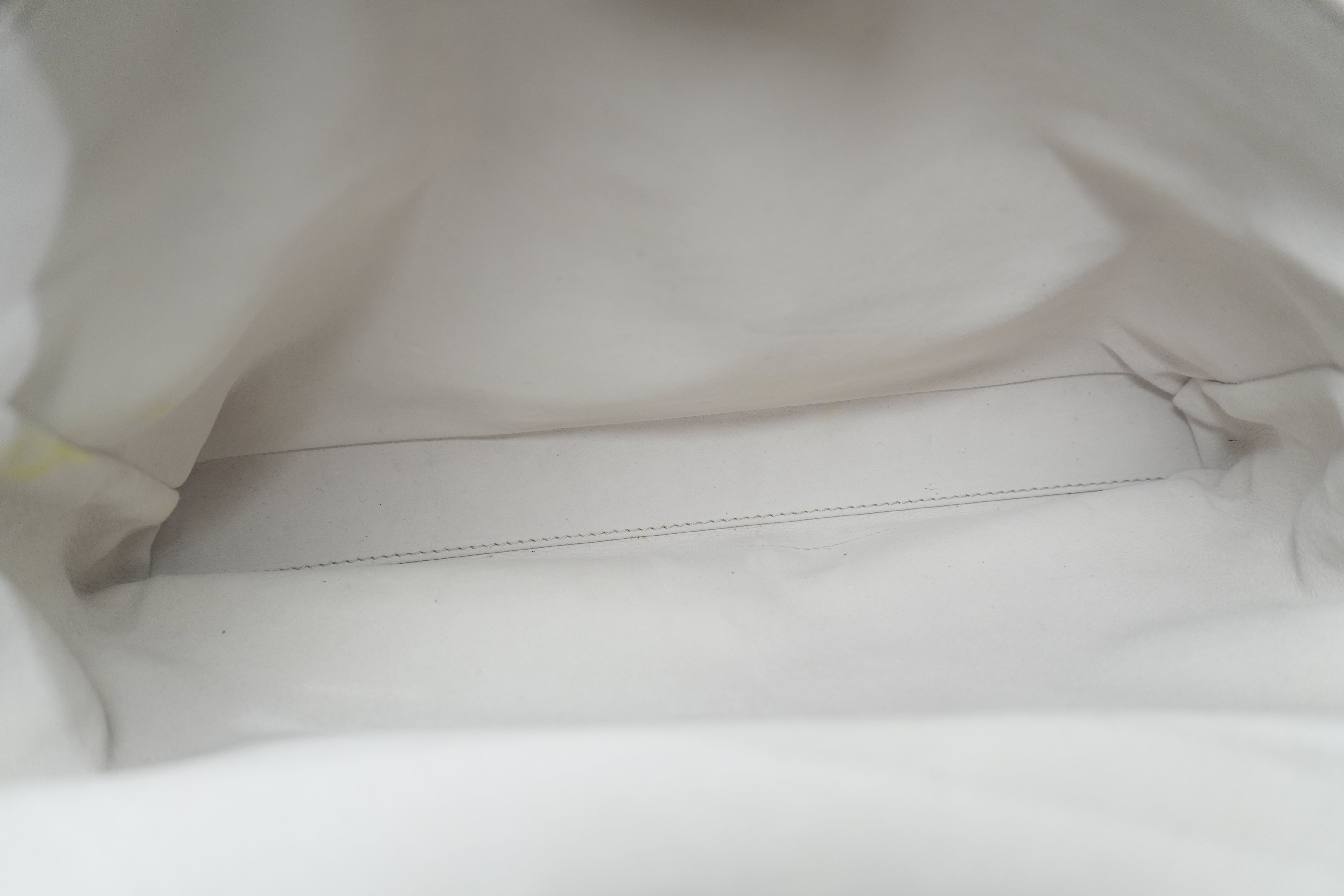 Pre-owned Fendi Peek a Boo Shoulder Bag White