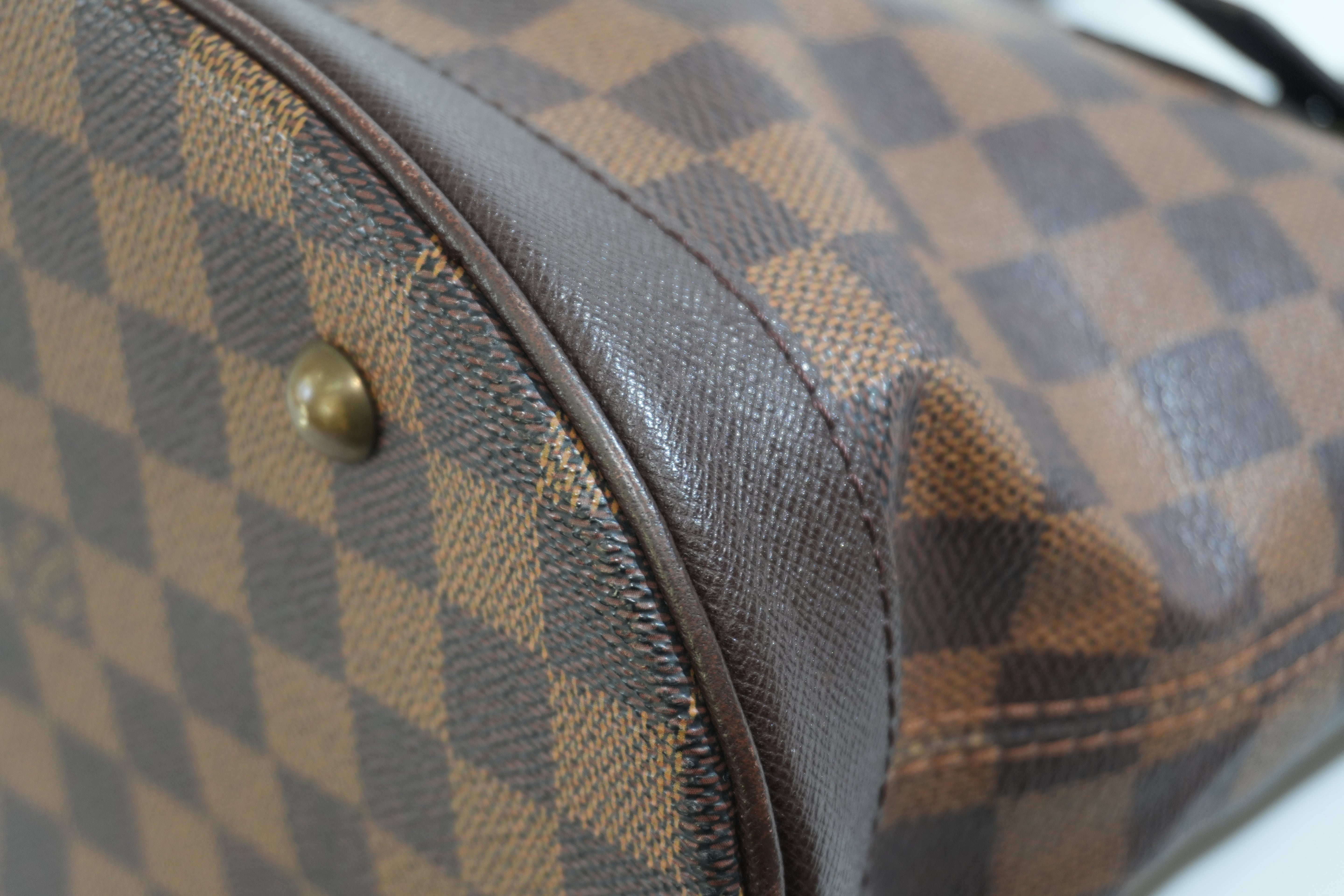 Pre-owned Louis Vuitton Damier Ebene Marais Bucket Shoulder Bag