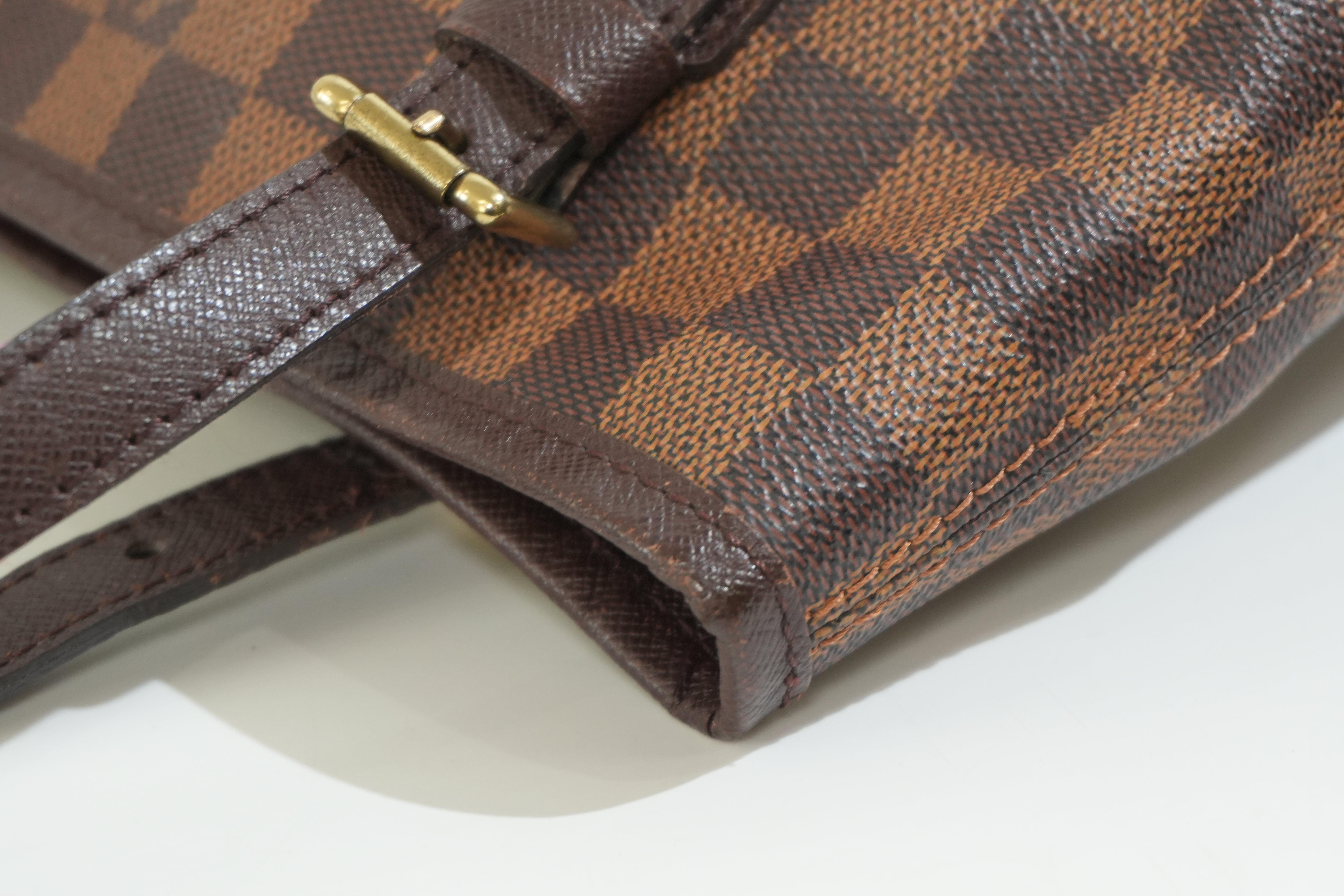 Pre-owned Louis Vuitton Damier Ebene Marais Bucket Shoulder Bag