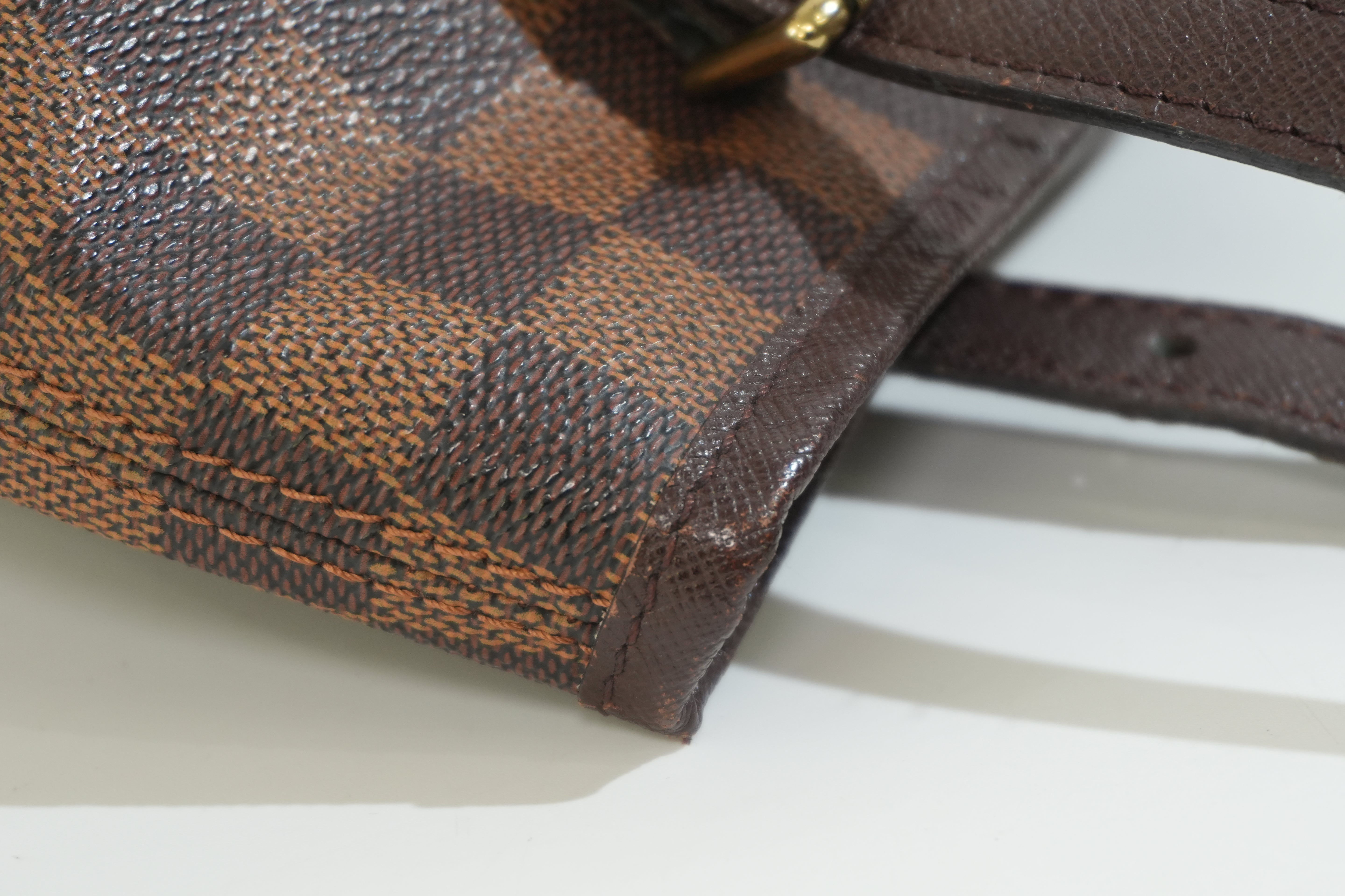 Pre-owned Louis Vuitton Damier Ebene Marais Bucket Shoulder Bag