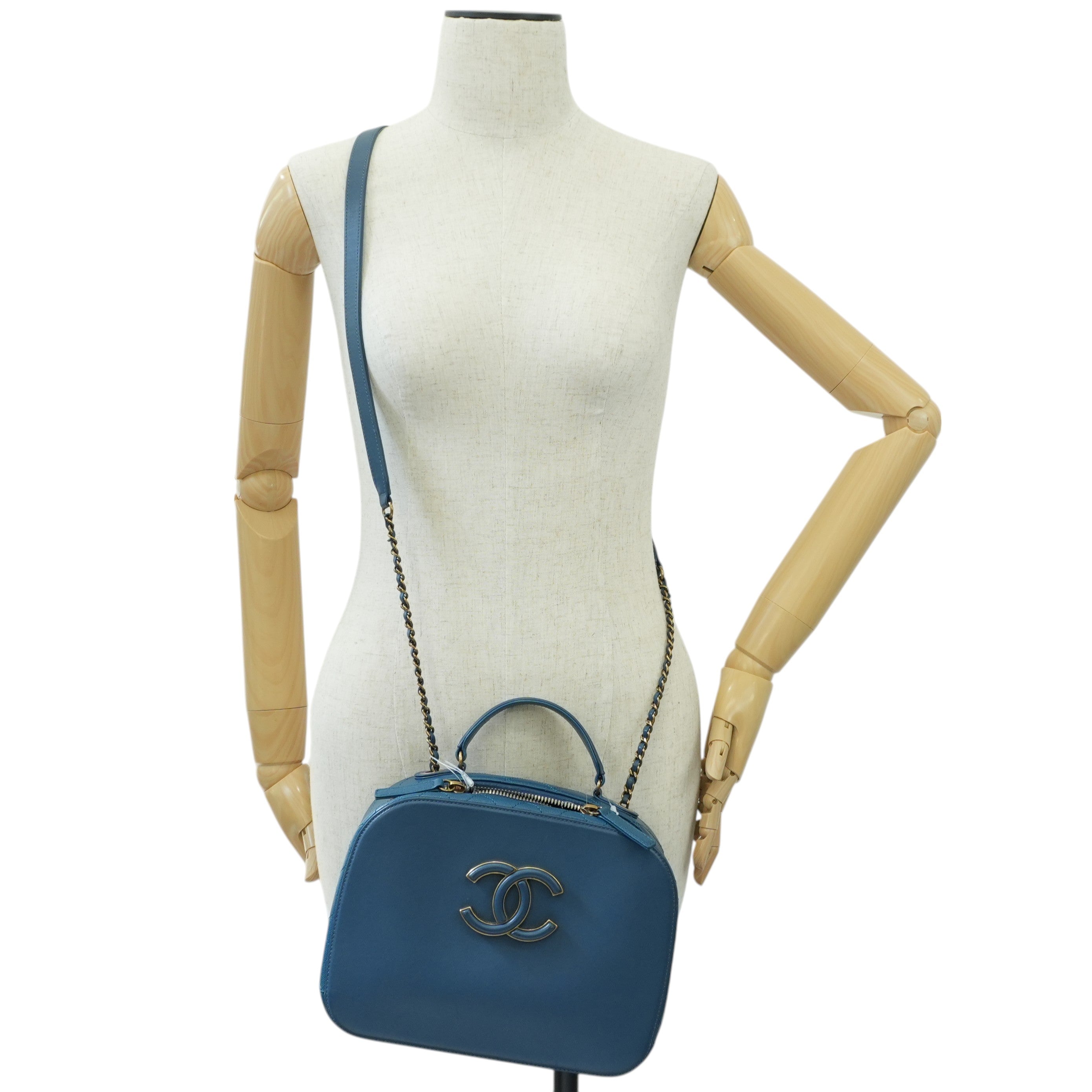 Chanel Curve Vanity Two Way Shoulder Bag Blue Used
