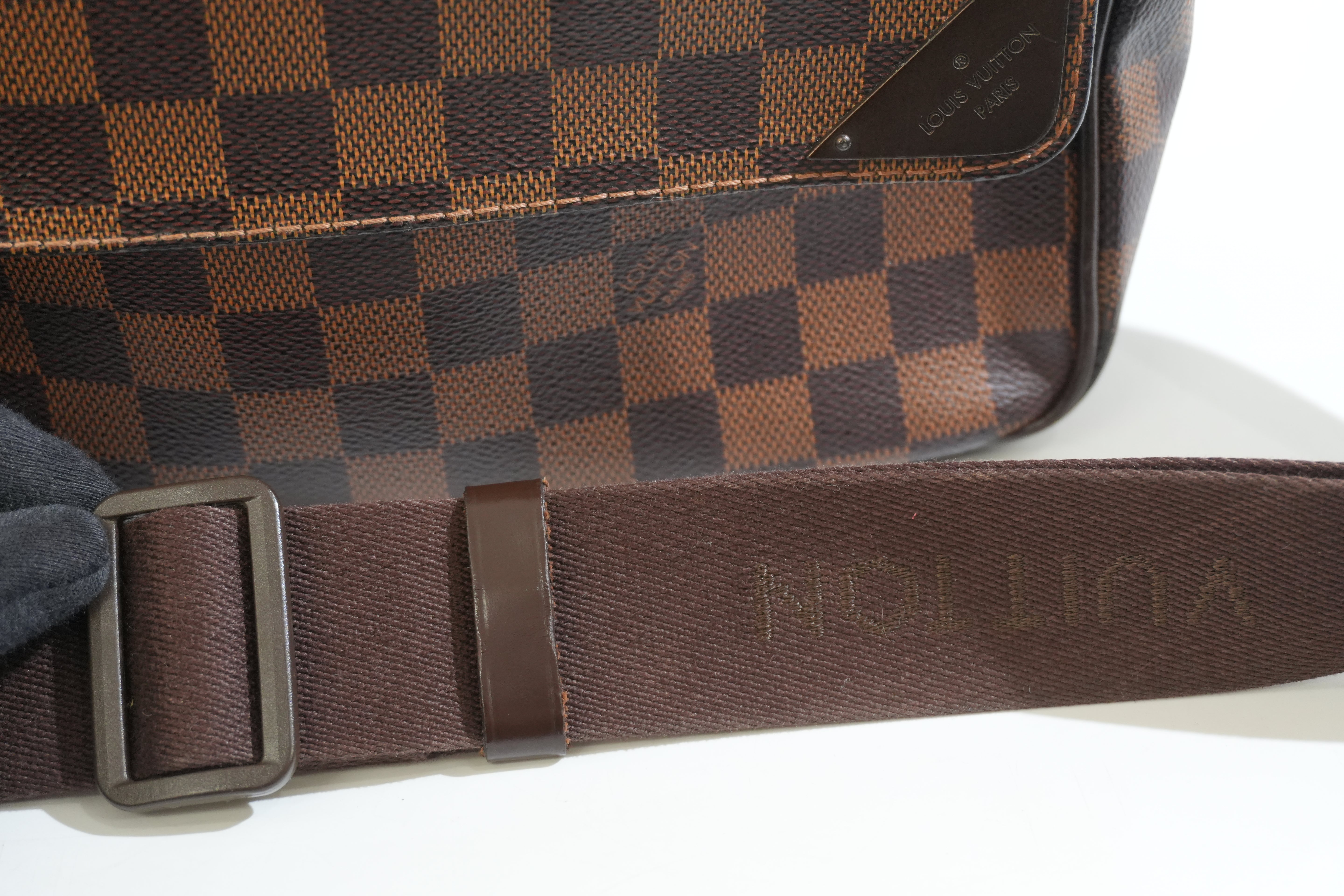 Pre-owned Louis Vuitton Damier Ebene Shelton Messenger Bag