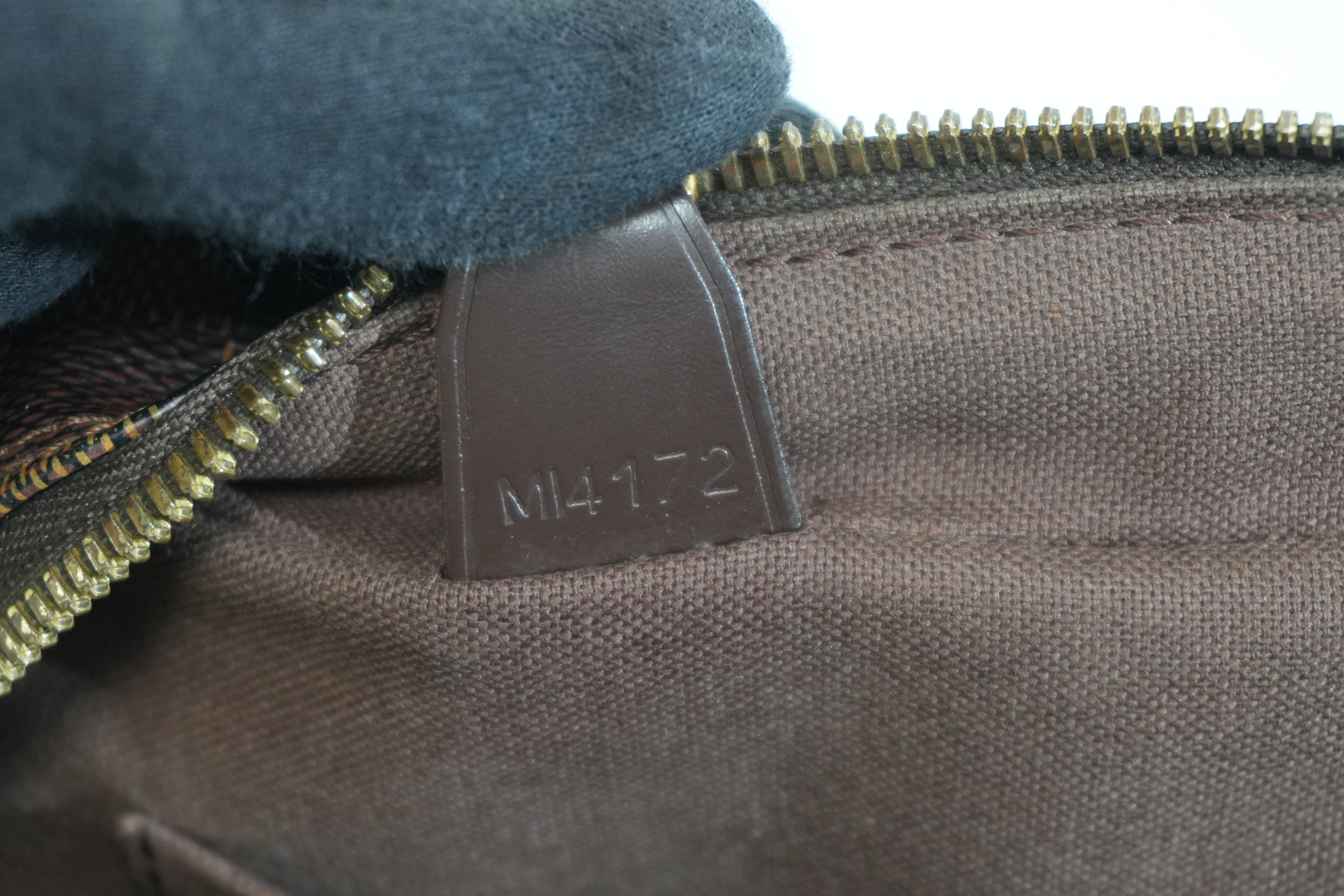 Pre-owned Louis Vuitton Damier Ebene Shelton Messenger Bag