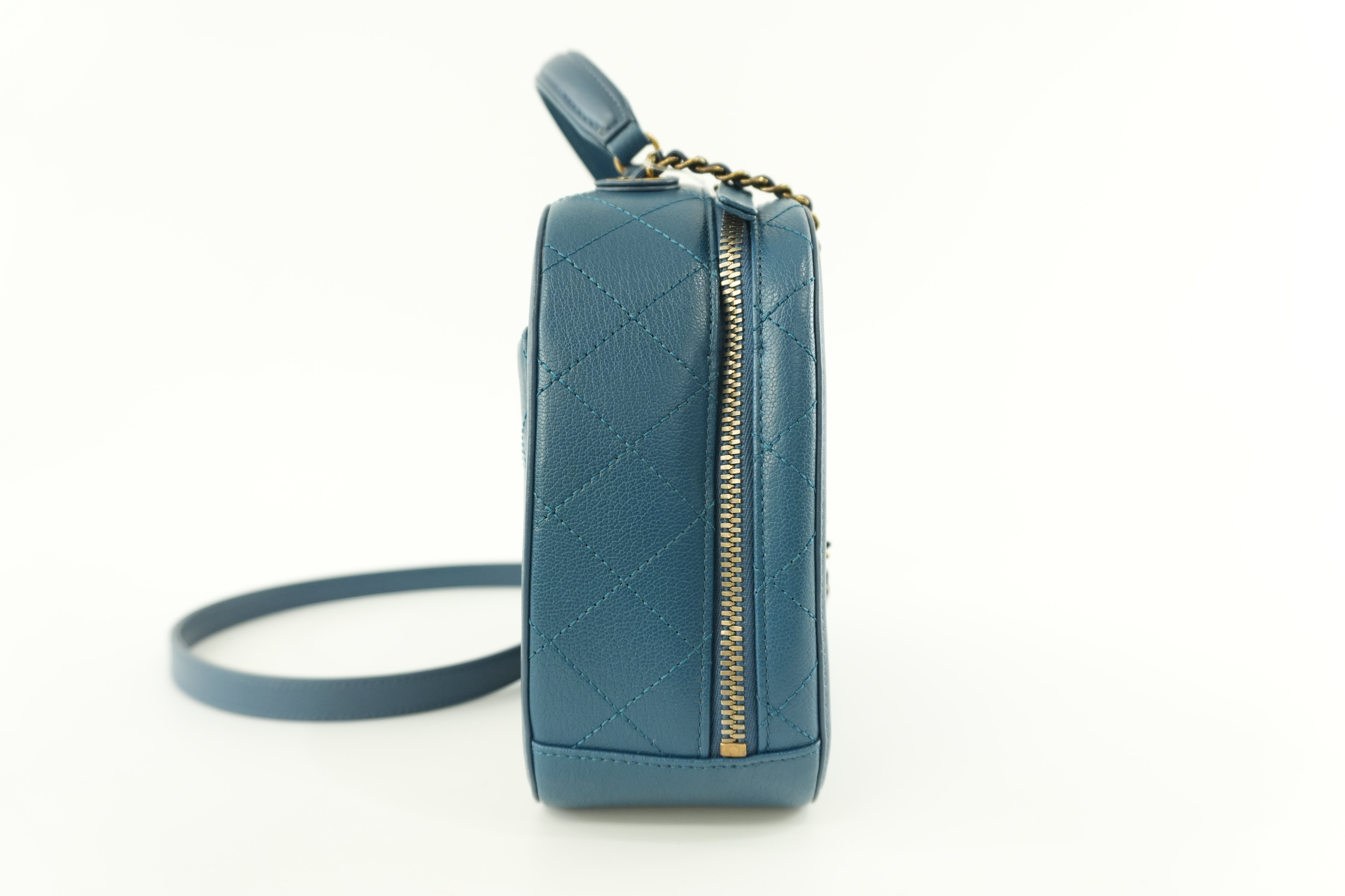 Chanel Curve Vanity Two Way Shoulder Bag Blue Used