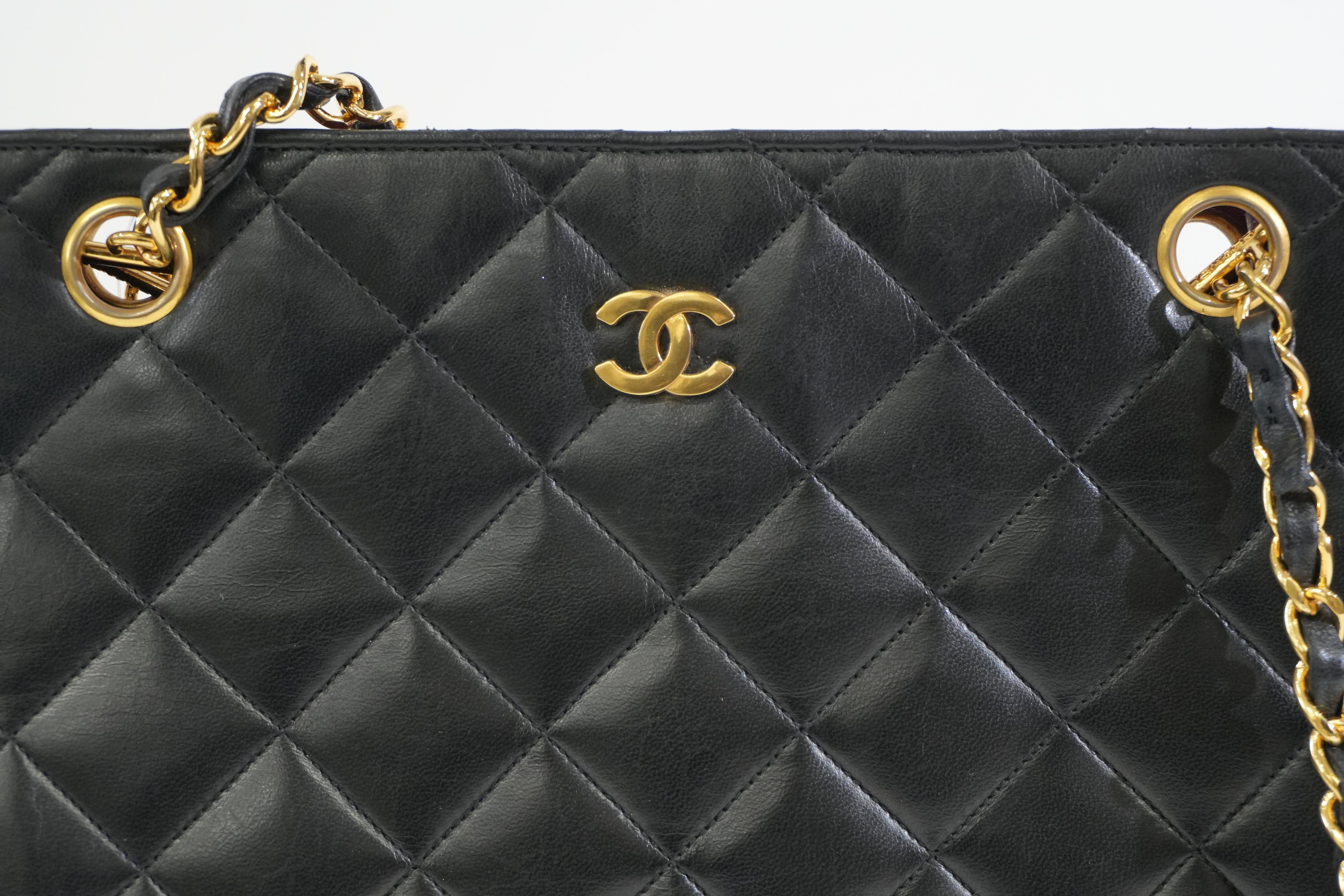 Pre-owned Chanel Lambskin Leather Chanel Chain Shoulder Bag Black