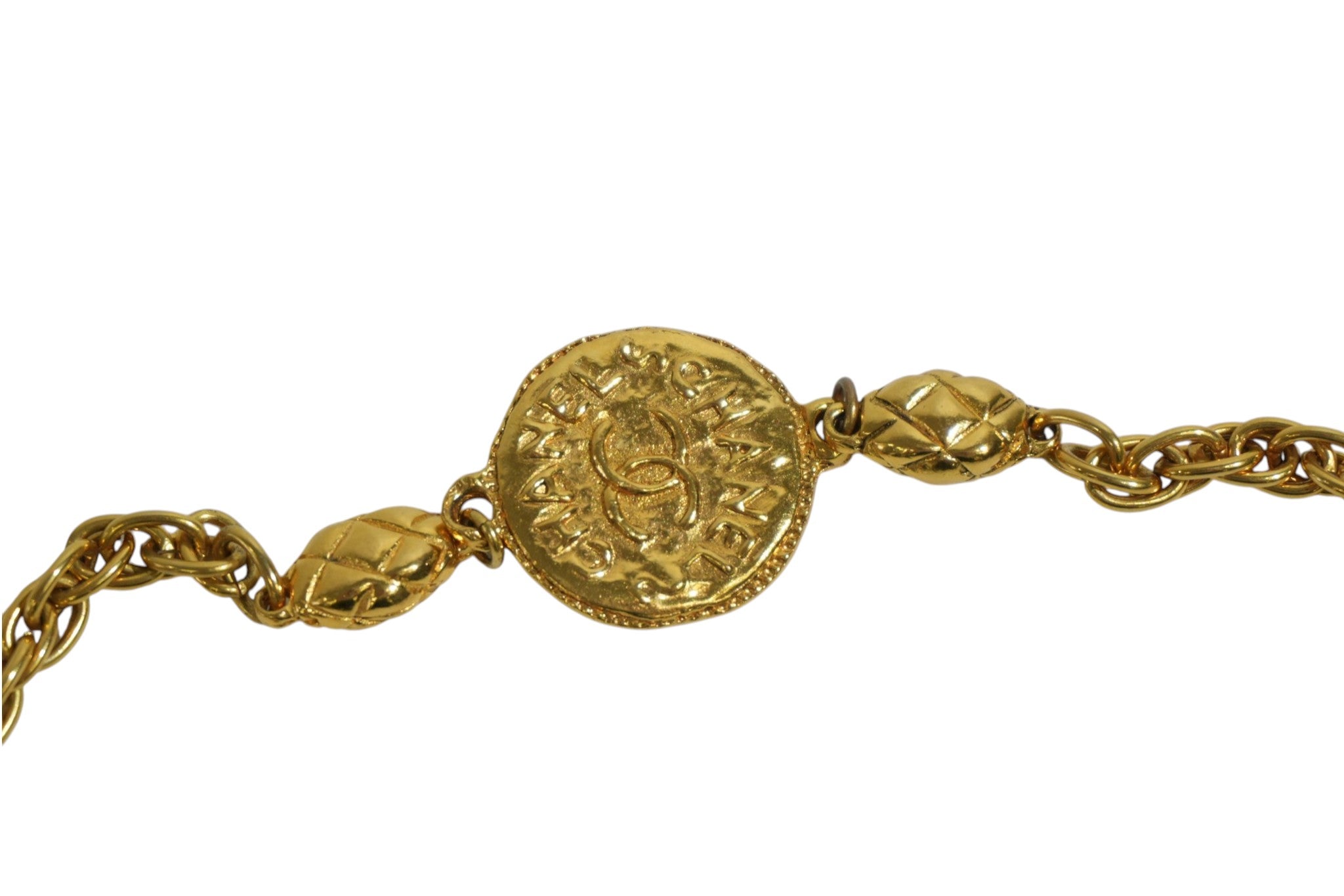 Pre-owned Chanel Medallion Necklace Gold tone