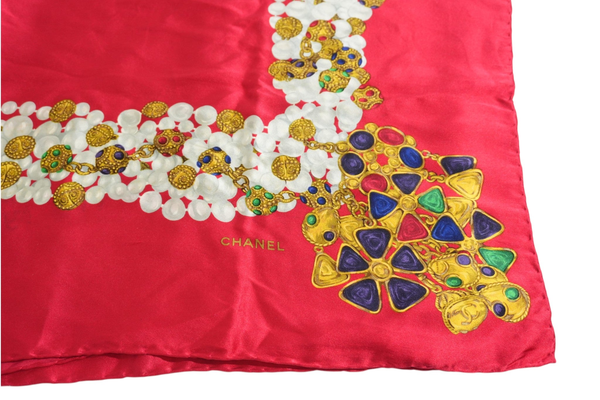 Pre-owned Chanel Silk Scarf Red