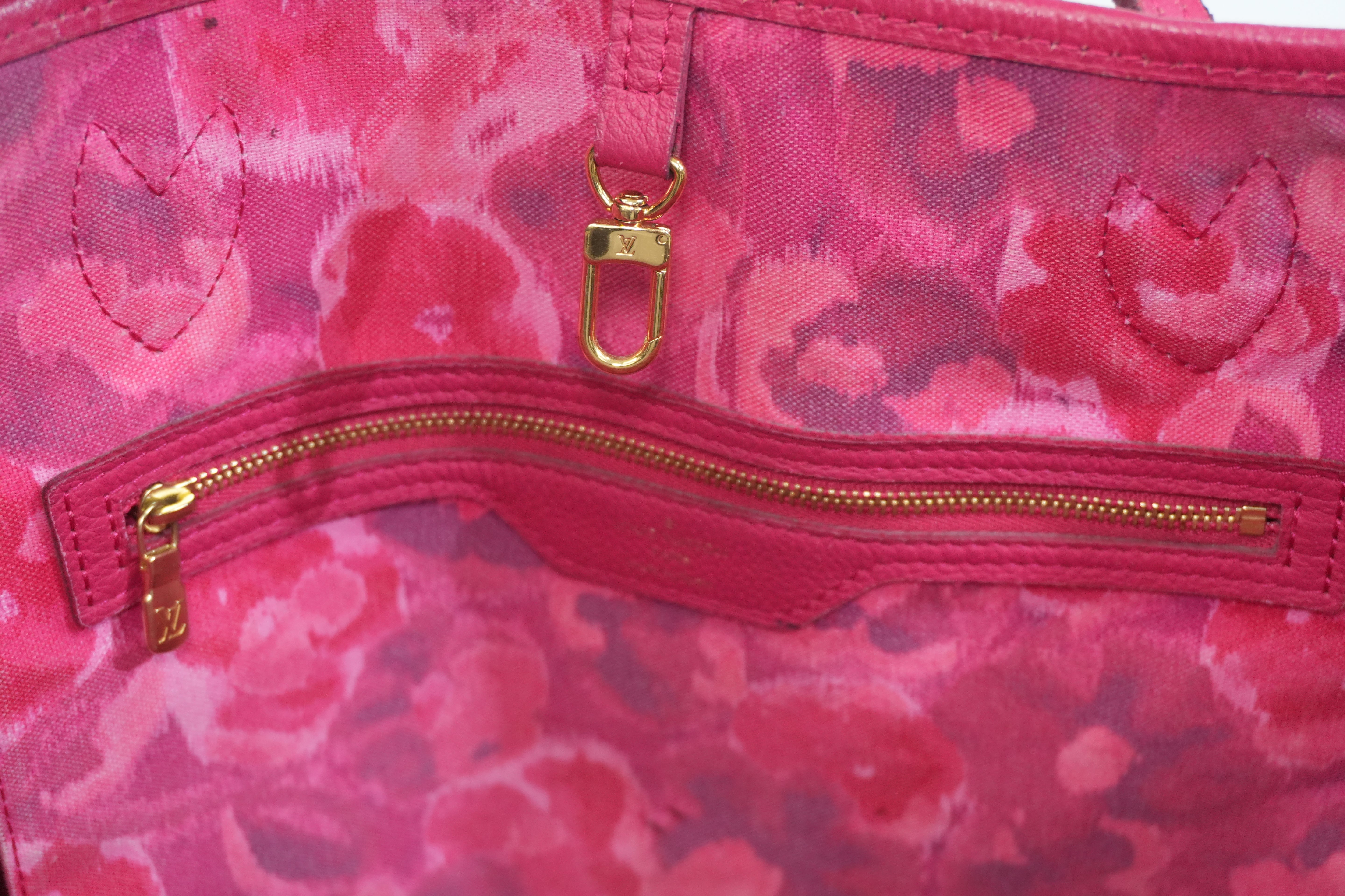 Pre-owned Louis Vuitton Monogram Limited Edition Neverfull MM Articles DE Voyage