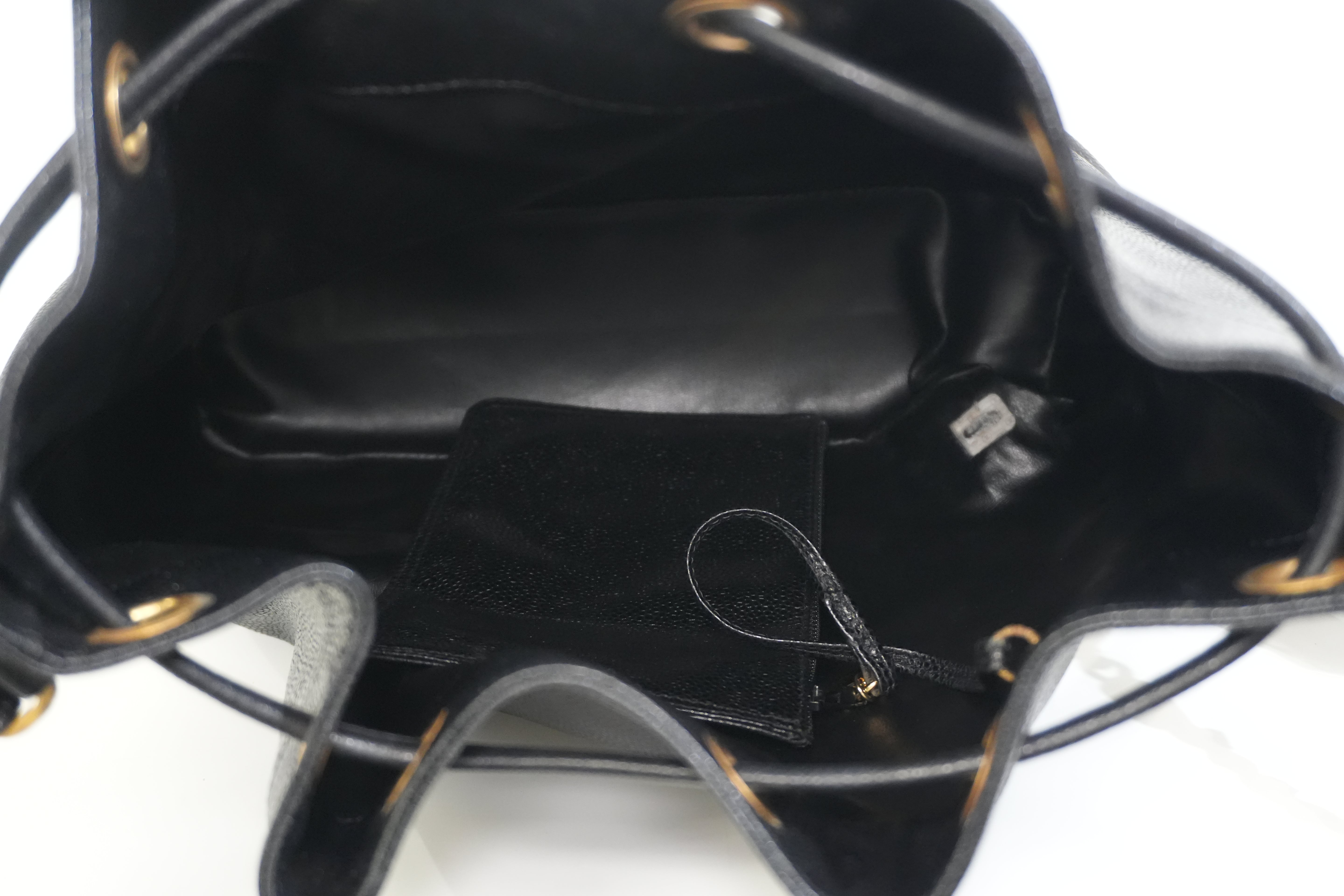 Pre-owned Chanel Caviar Skin Leather Bucket Shoulder Bag Black