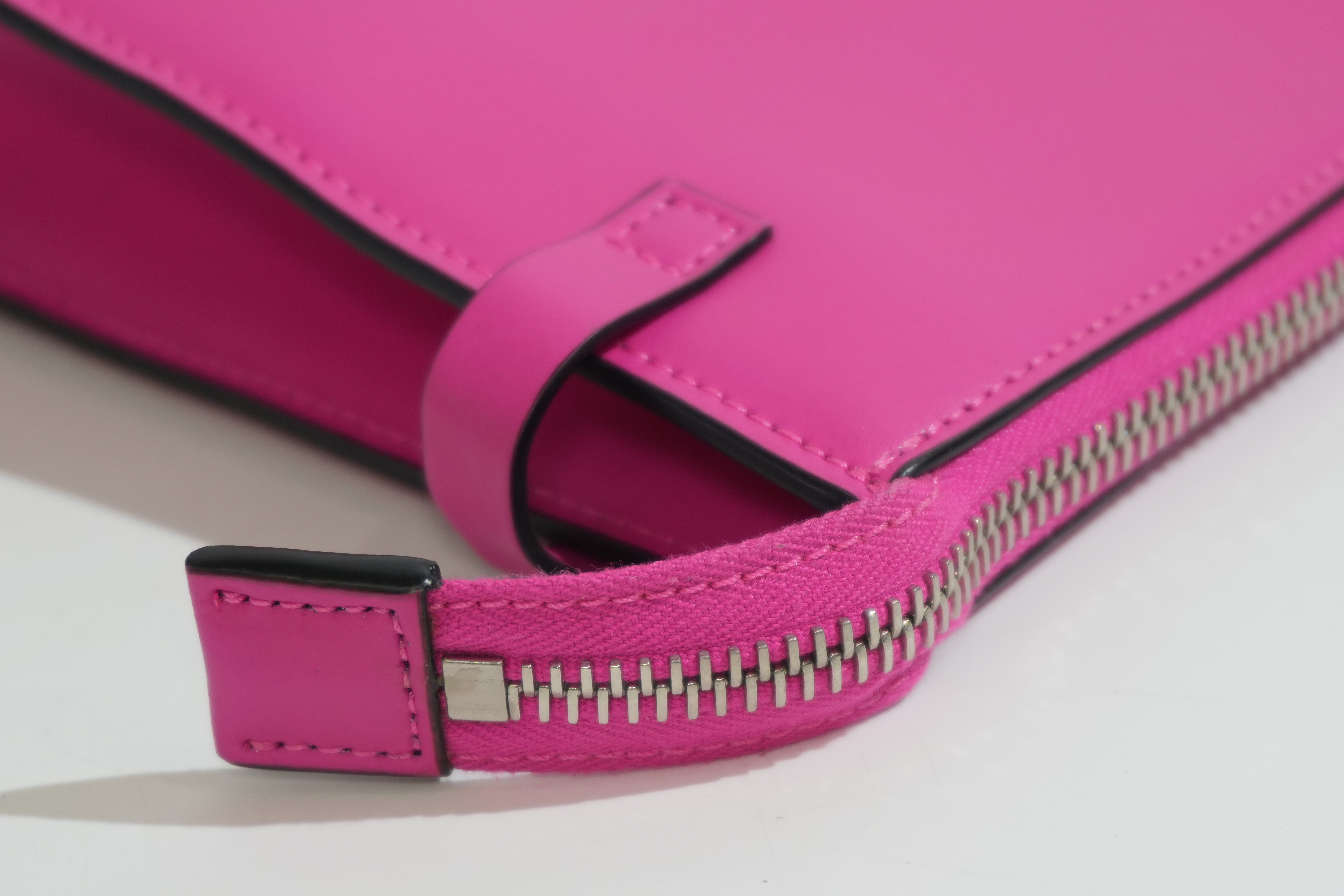 Pre-owned Valentino Wrist Clutch Bag Pink