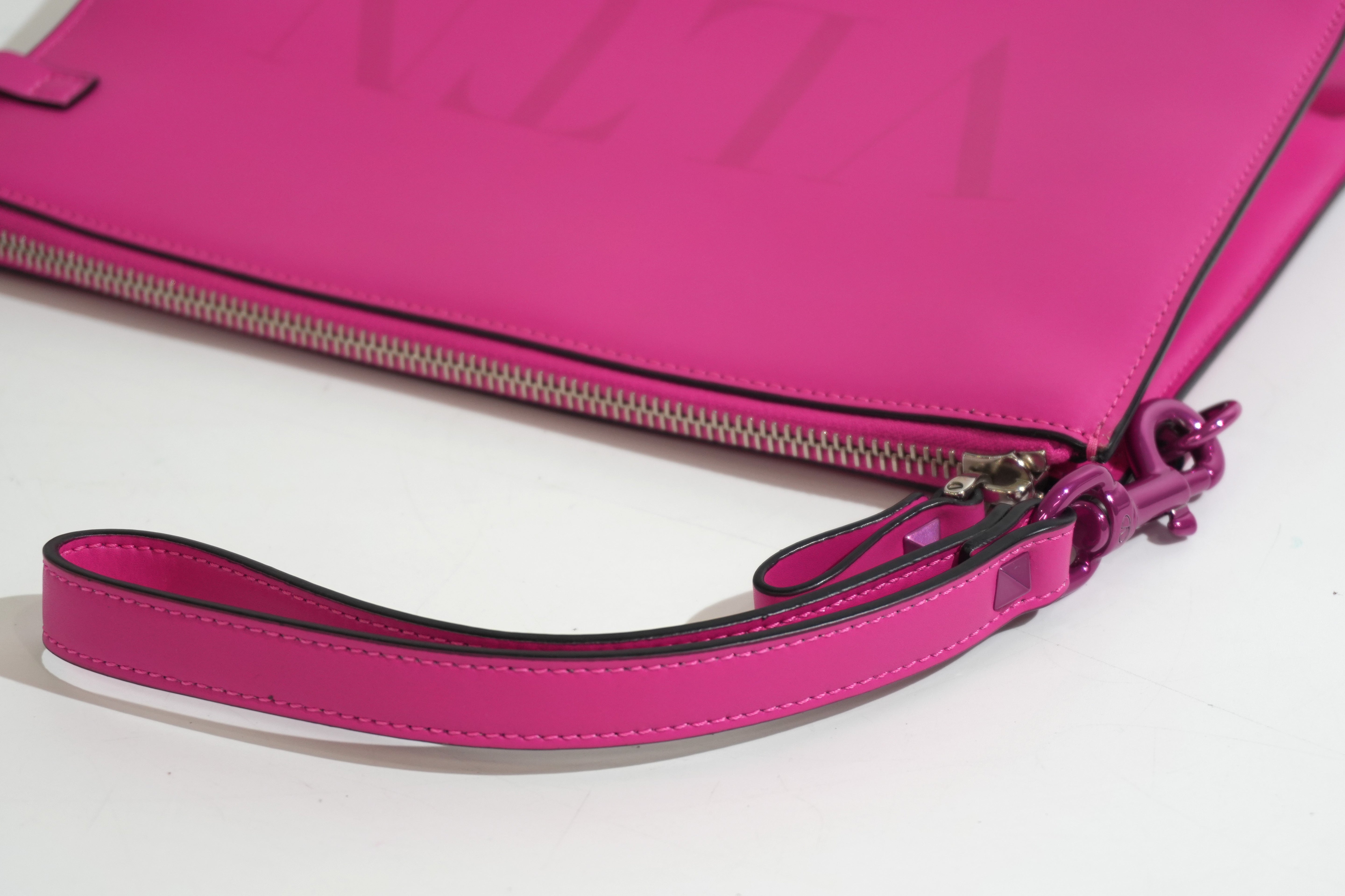Pre-owned Valentino Wrist Clutch Bag Pink