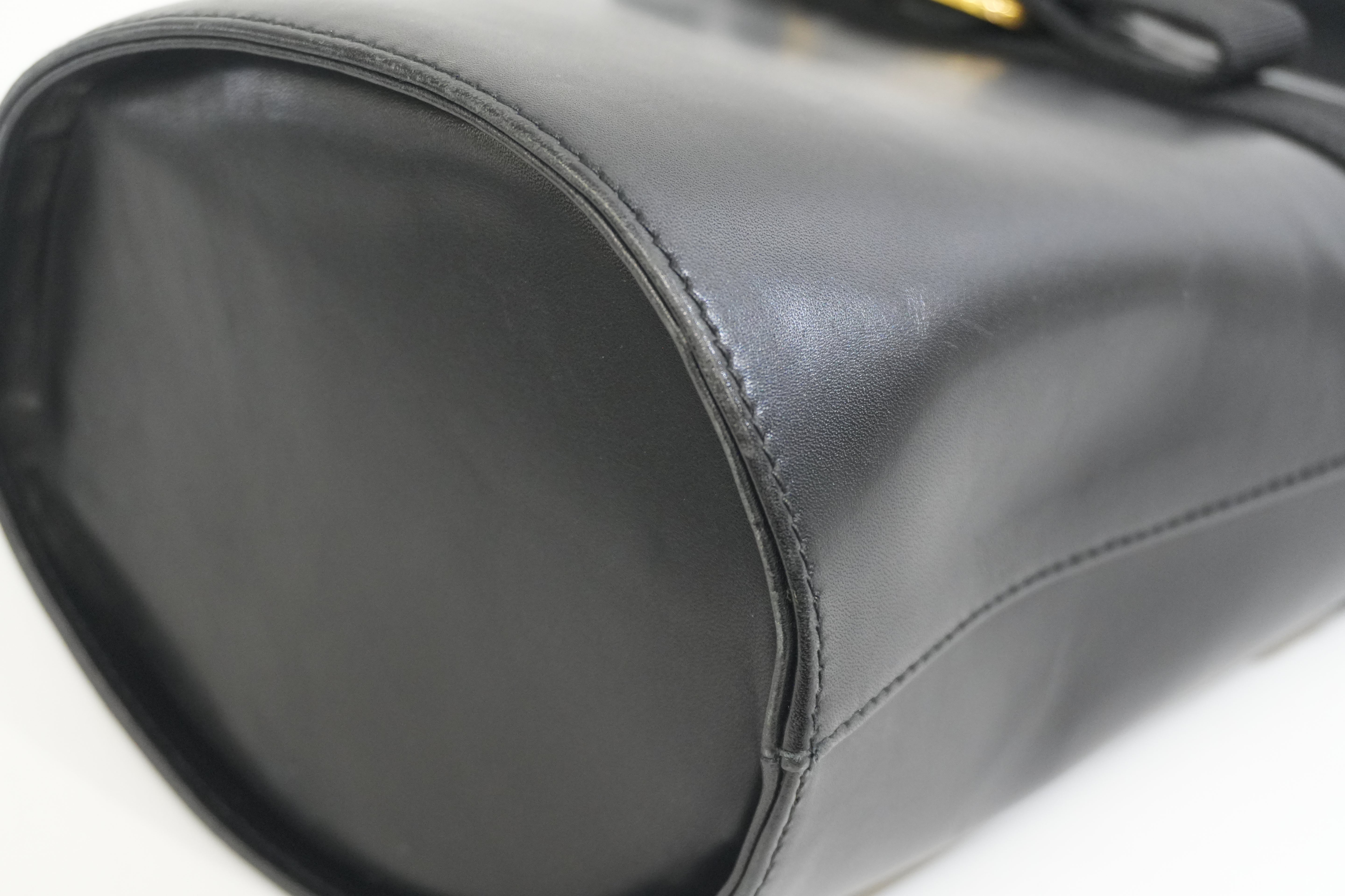 Pre-owned Ferragamo Mini Bucket Bag Black