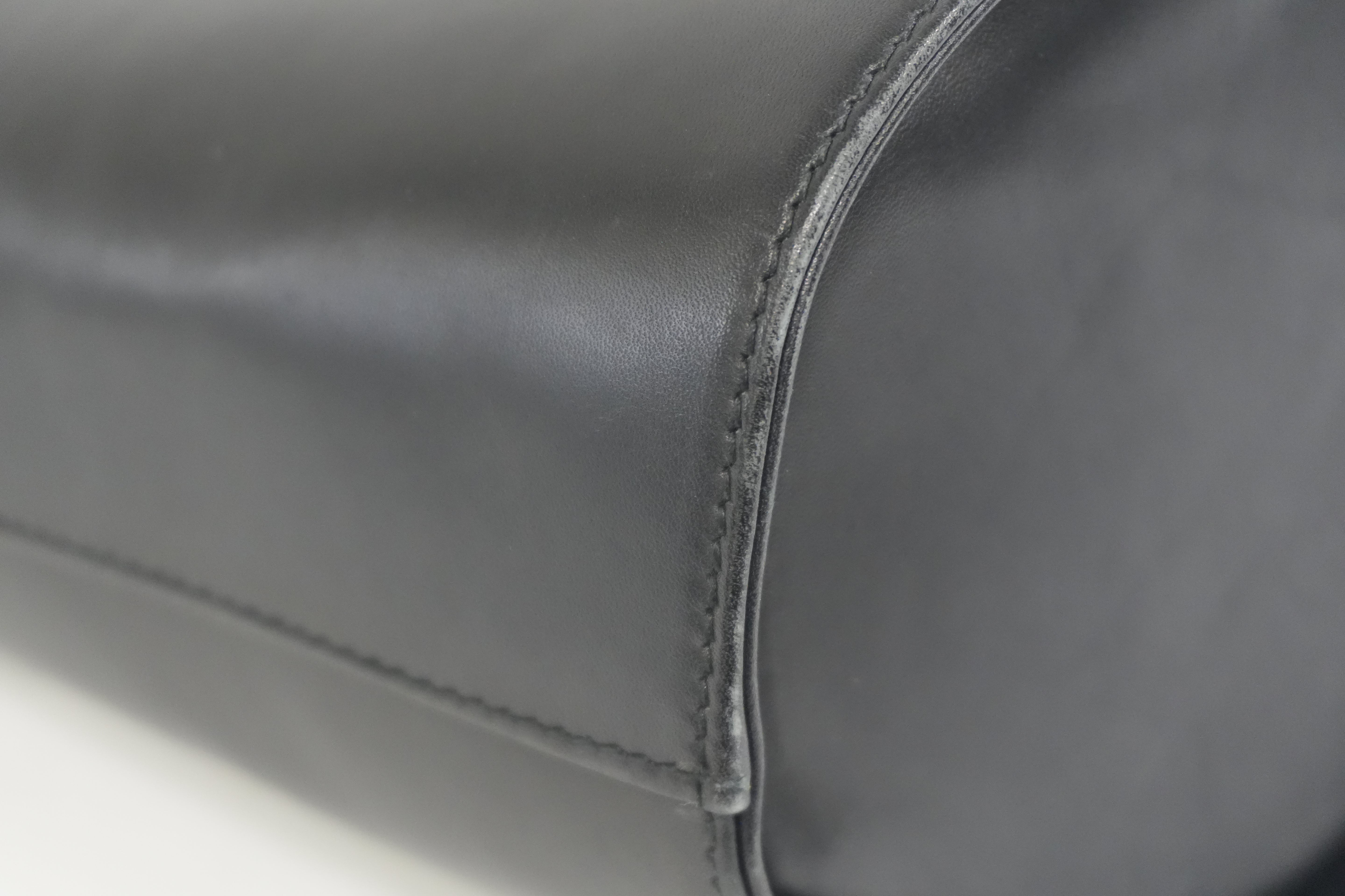 Pre-owned Ferragamo Mini Bucket Bag Black