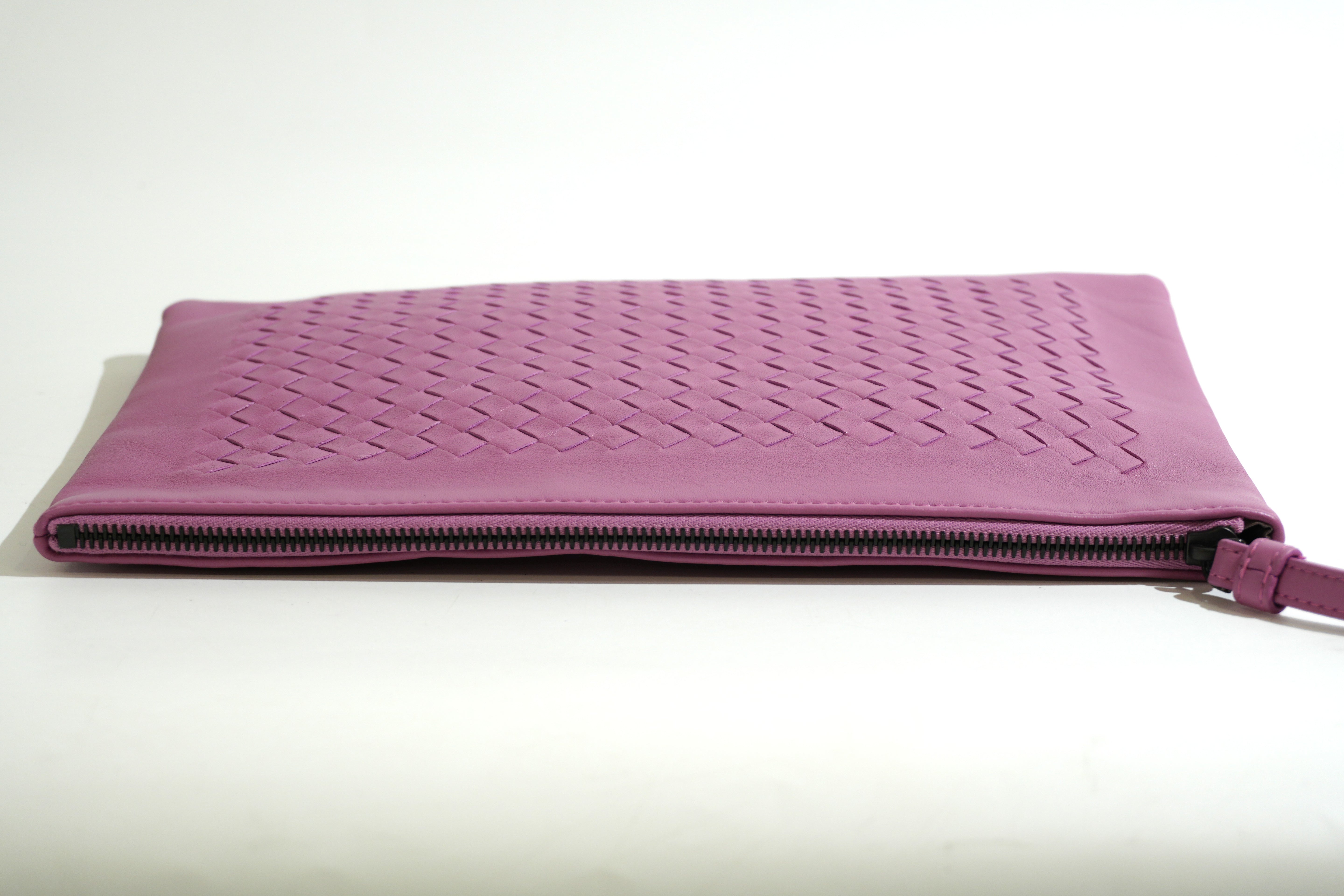 Pre-owned Bottega Intercciato Wrist Clutch Bag Purple
