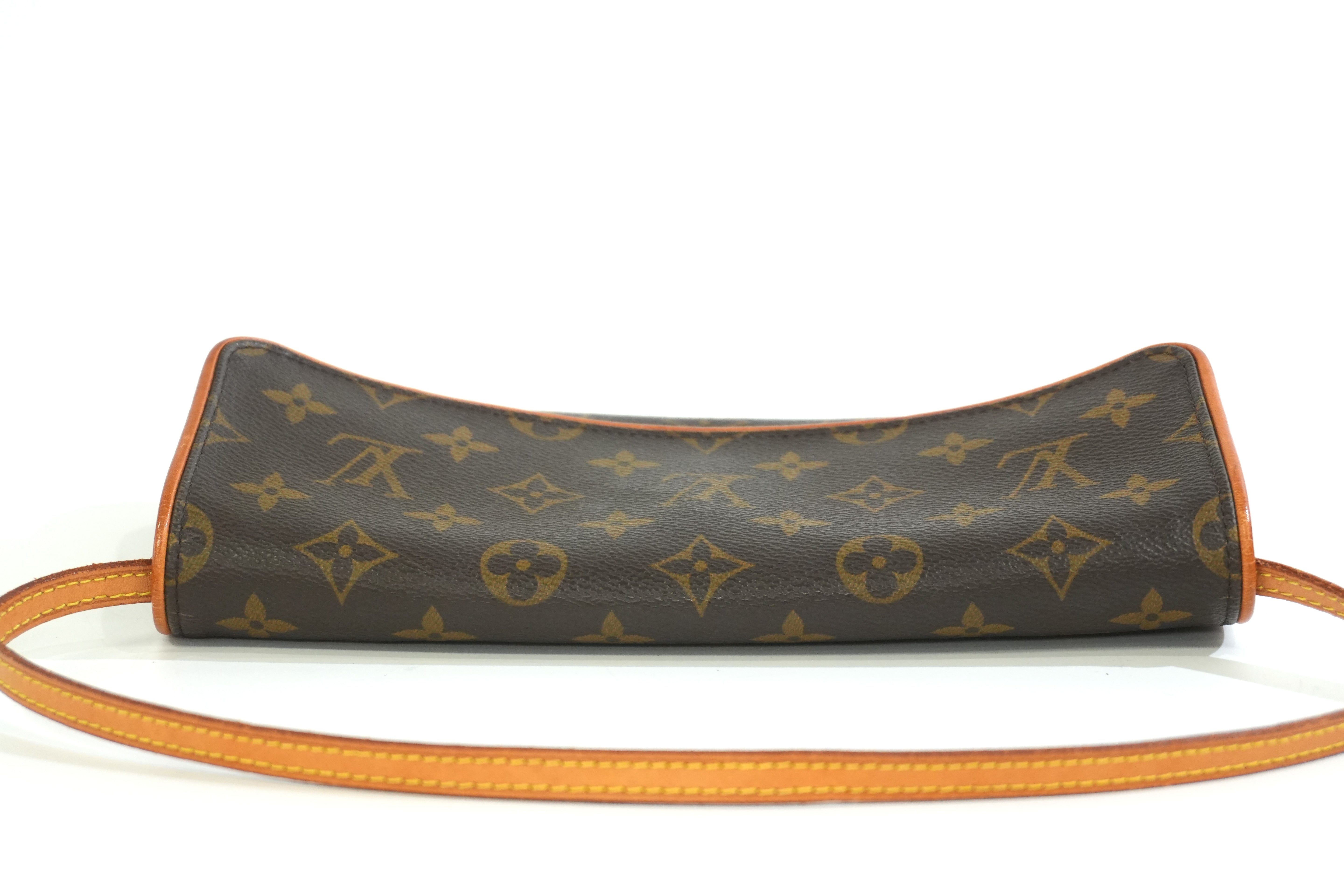 Pre-owned Louis Vuitton Monogram Twin Pochette GM Shoulder Pouch