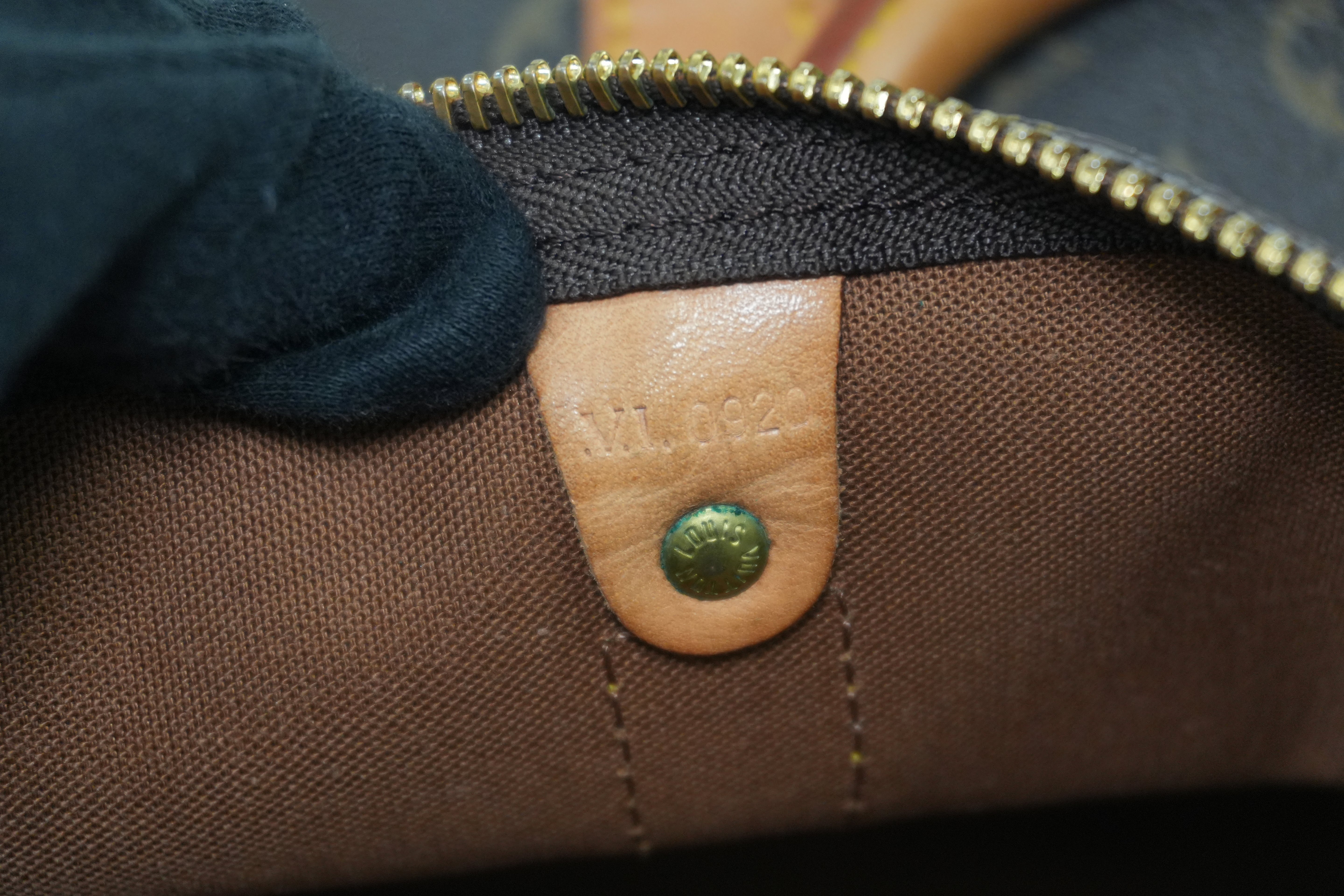 Pre-owned Louis Vuitton Monogram Keepall 50 Bandouliere