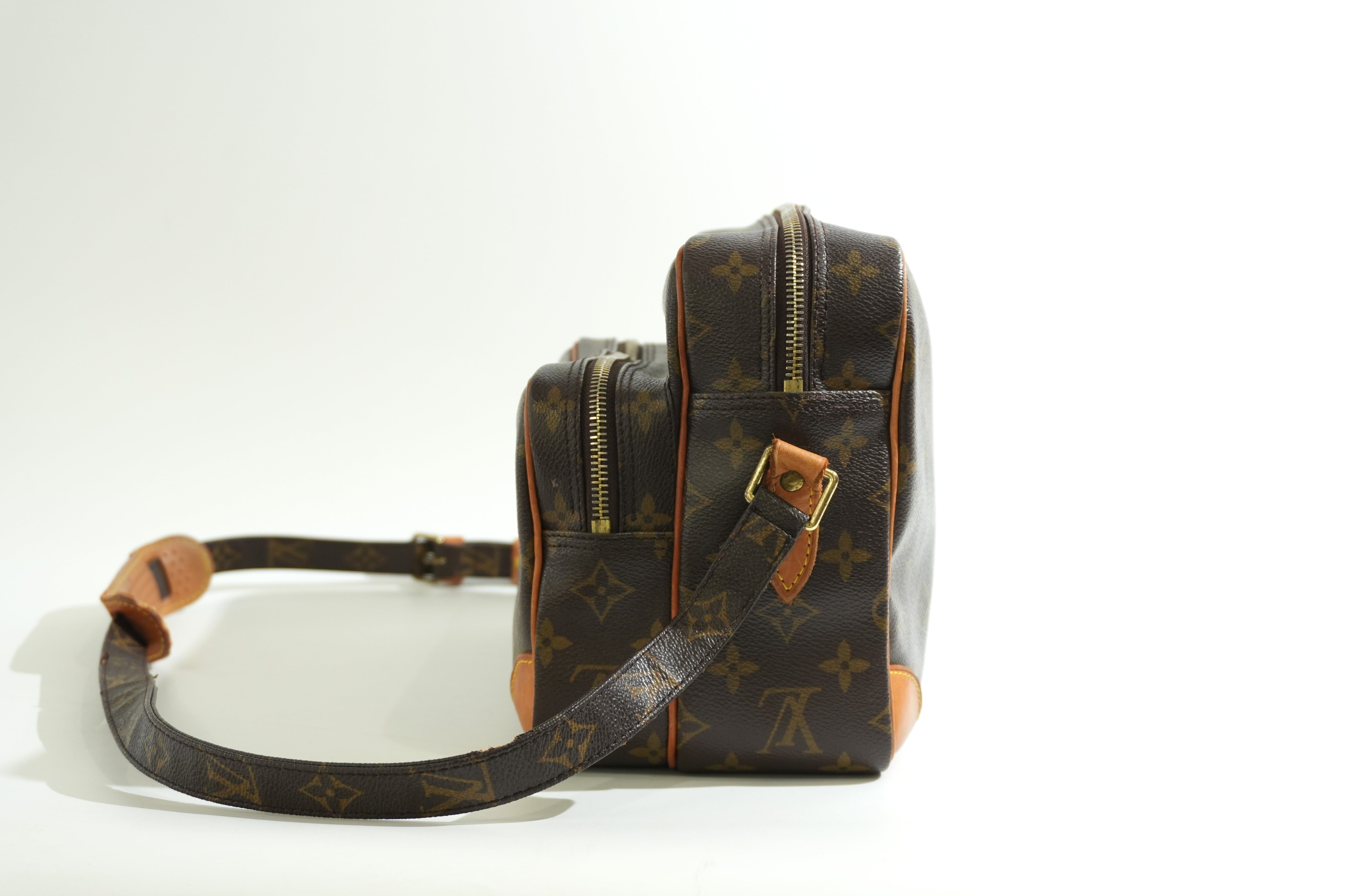 Pre-owned Louis Vuitton Monogram Nile Crossbody Bag