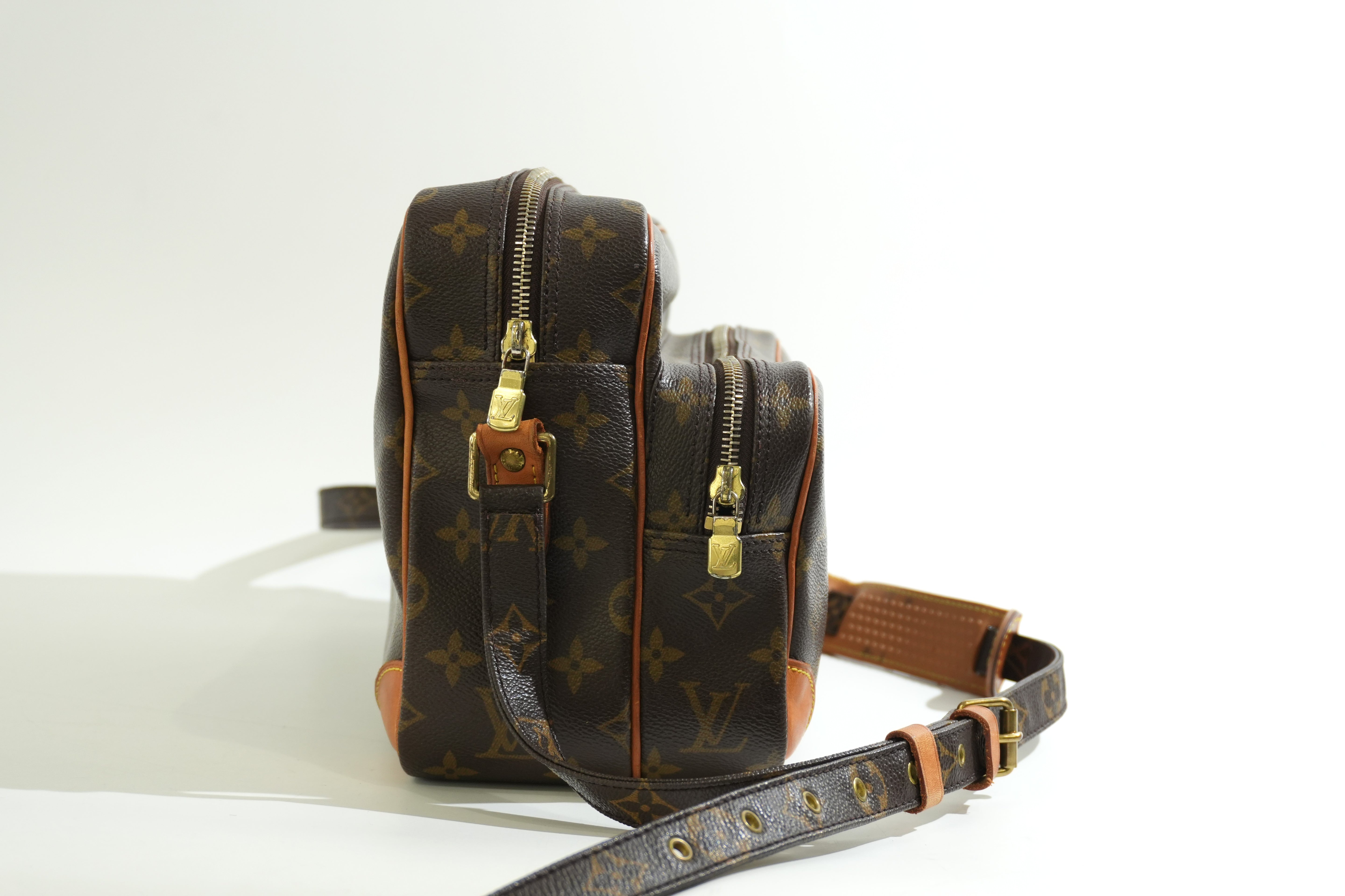 Pre-owned Louis Vuitton Monogram Nile Crossbody Bag