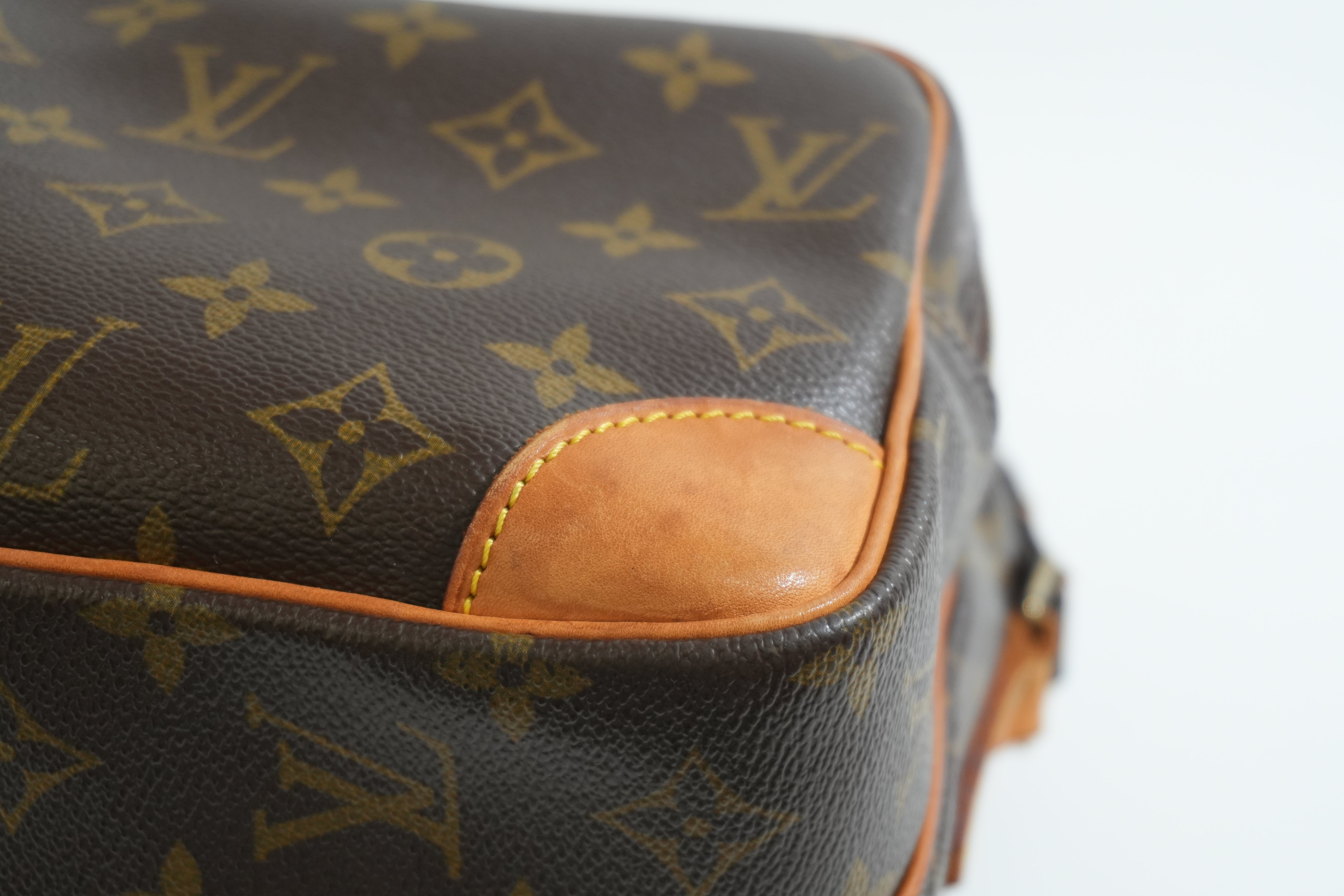 Pre-owned Louis Vuitton Monogram Nile Crossbody Bag