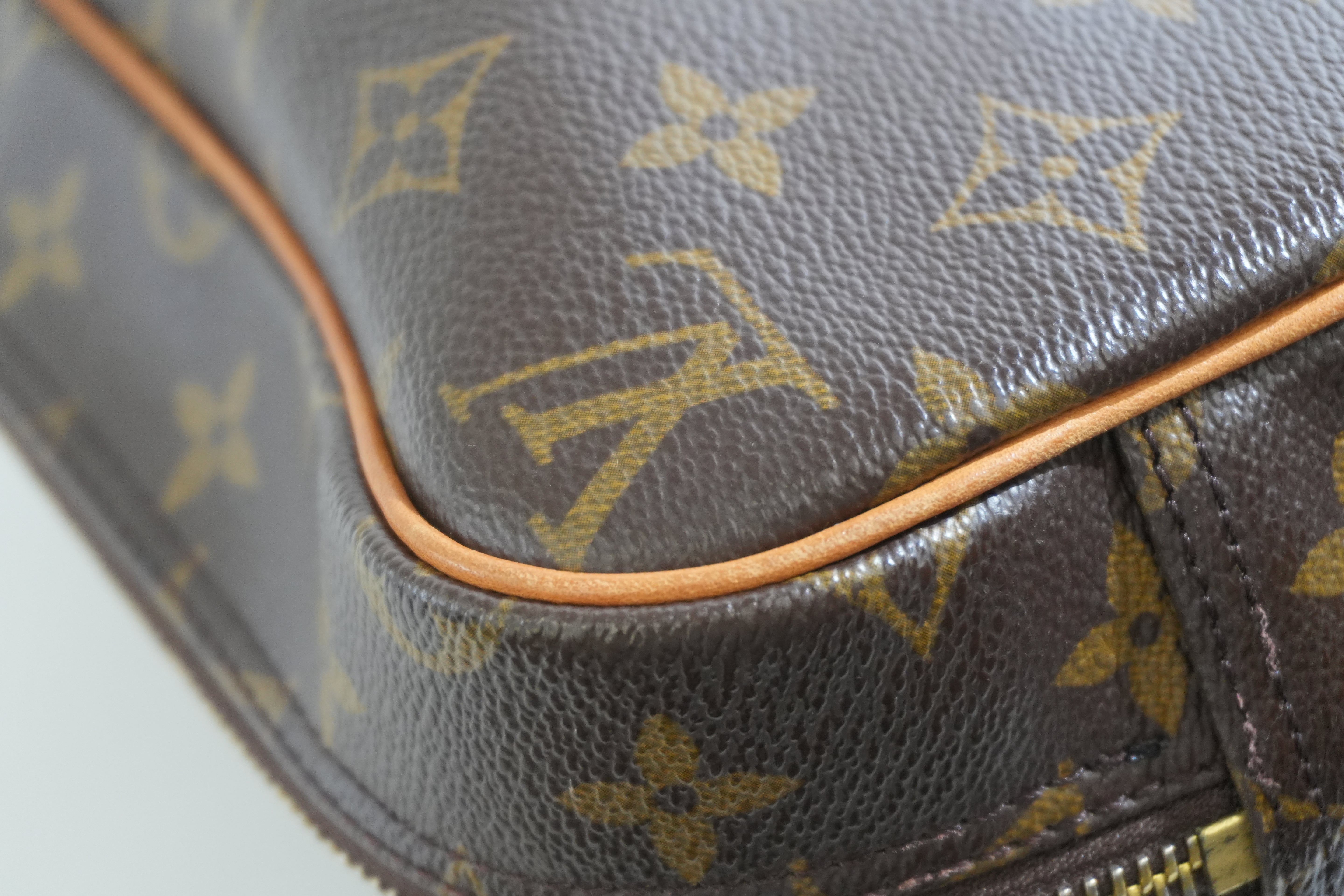 Pre-owned Louis Vuitton Monogram Nile Crossbody Bag