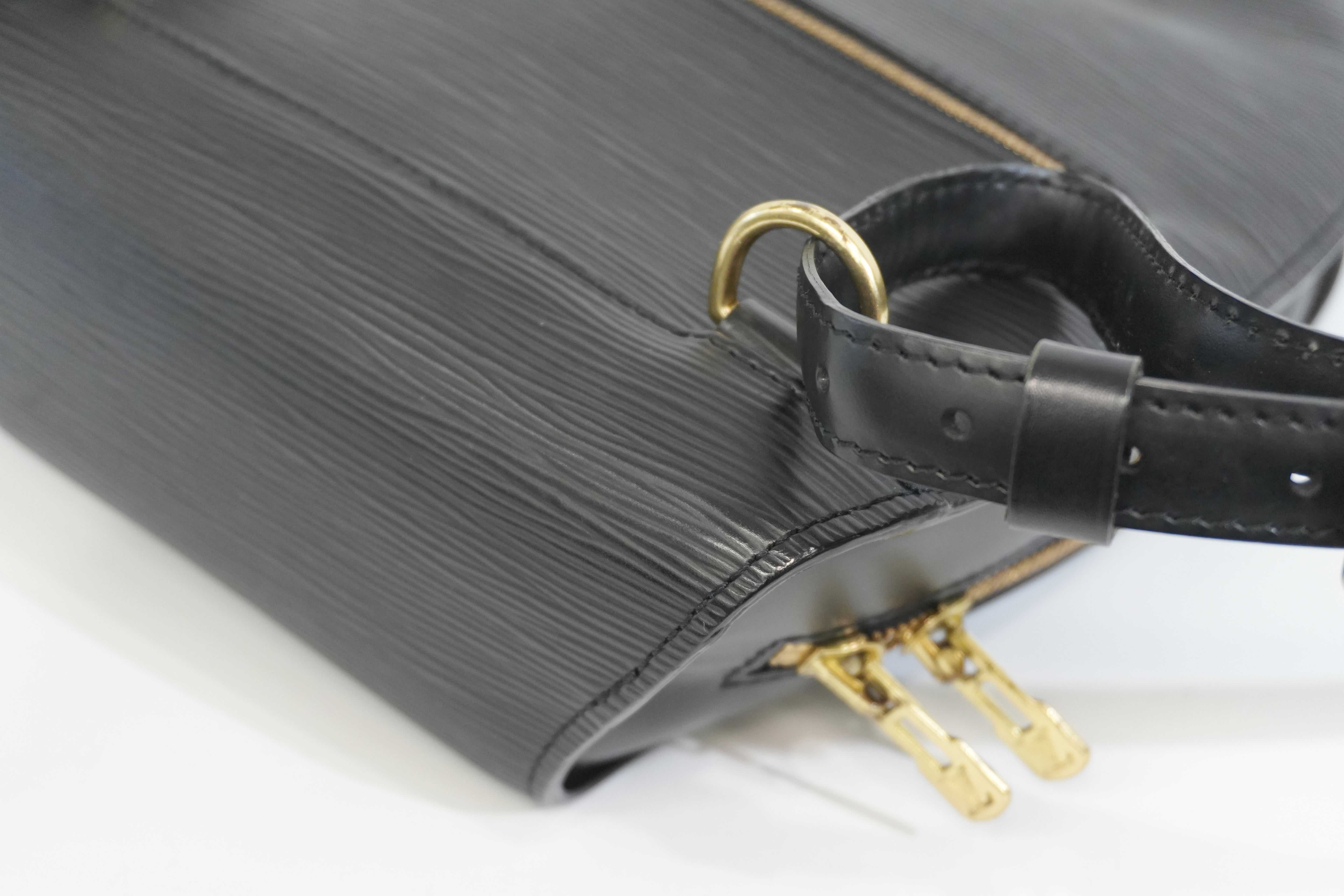Pre-owned Louis Vuitton Leather Epi Mabillon Backpack PM Black