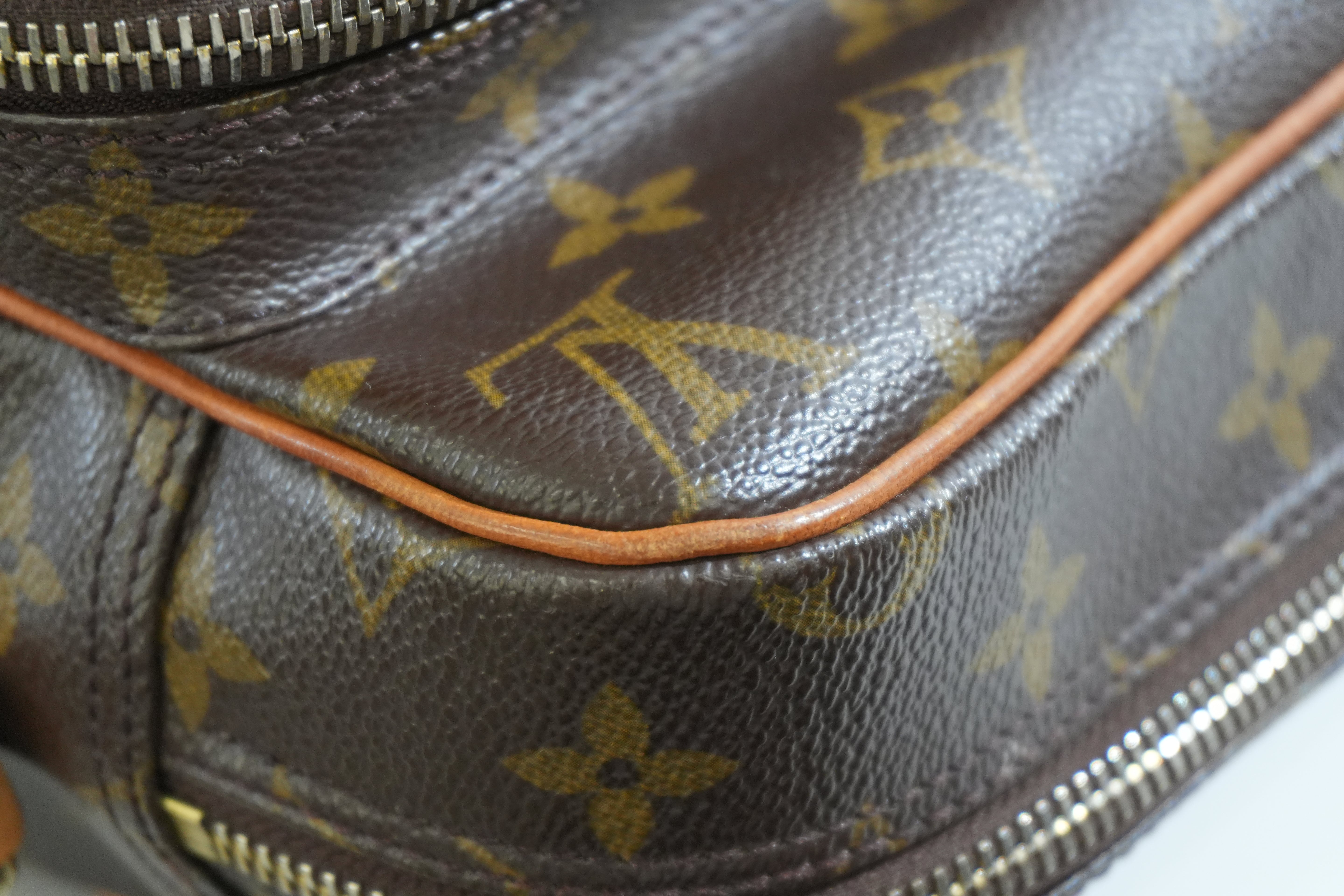Pre-owned Louis Vuitton Monogram Nile Crossbody Bag